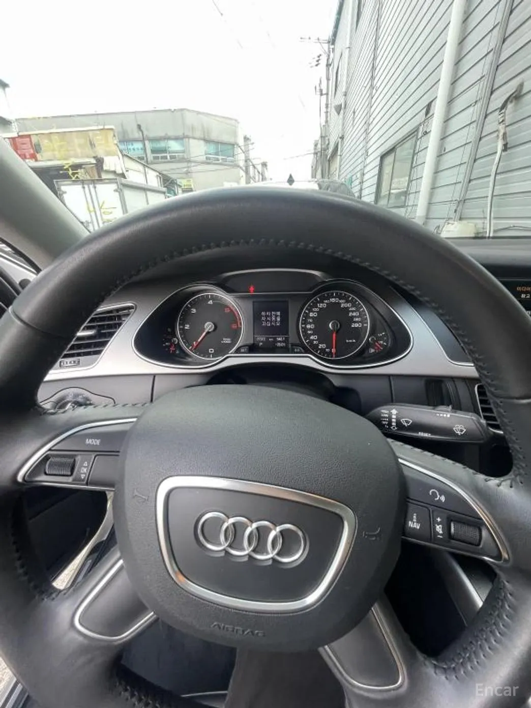 Audi New A4 превью 8