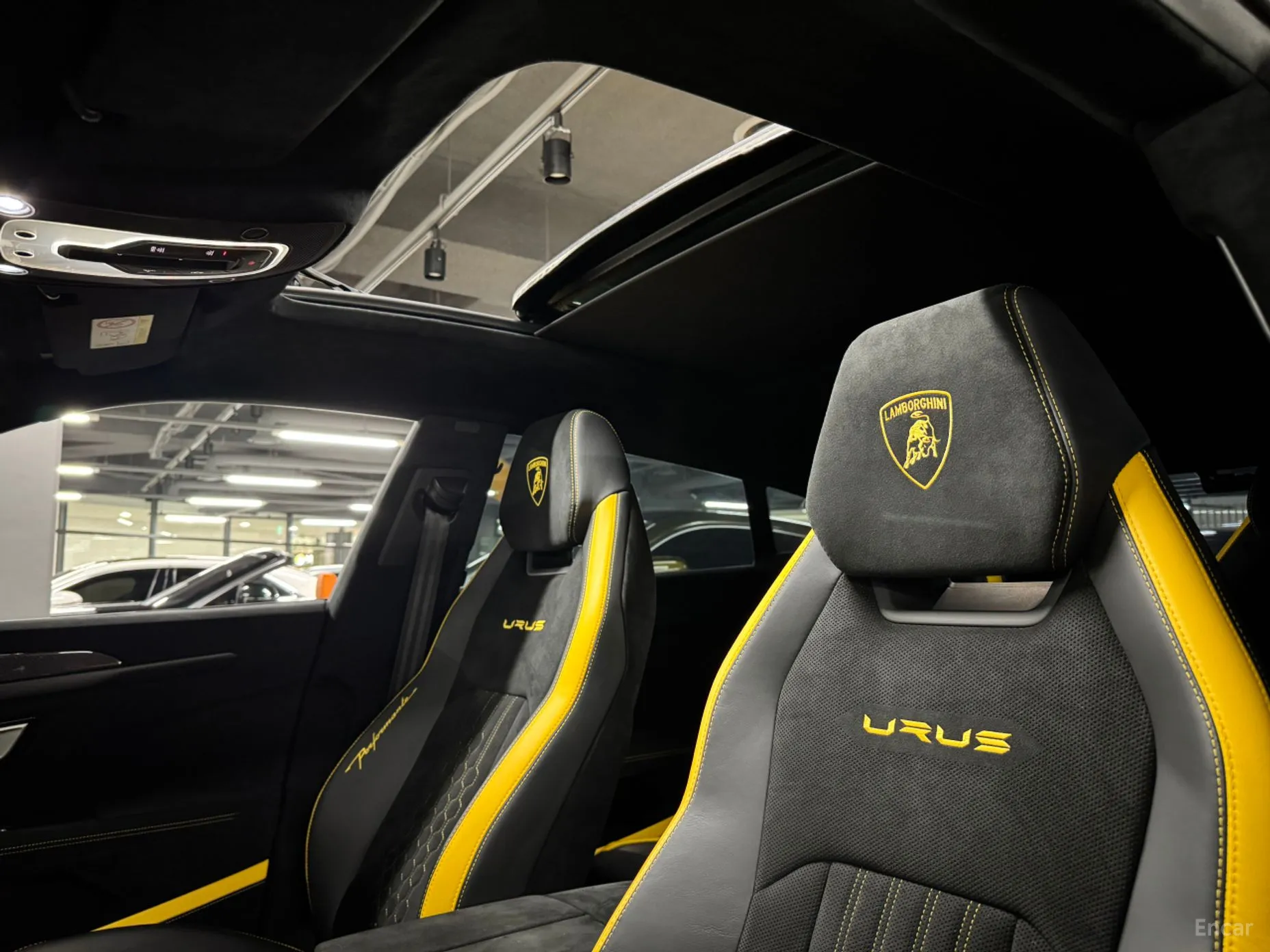 Lamborghini Urus превью 11
