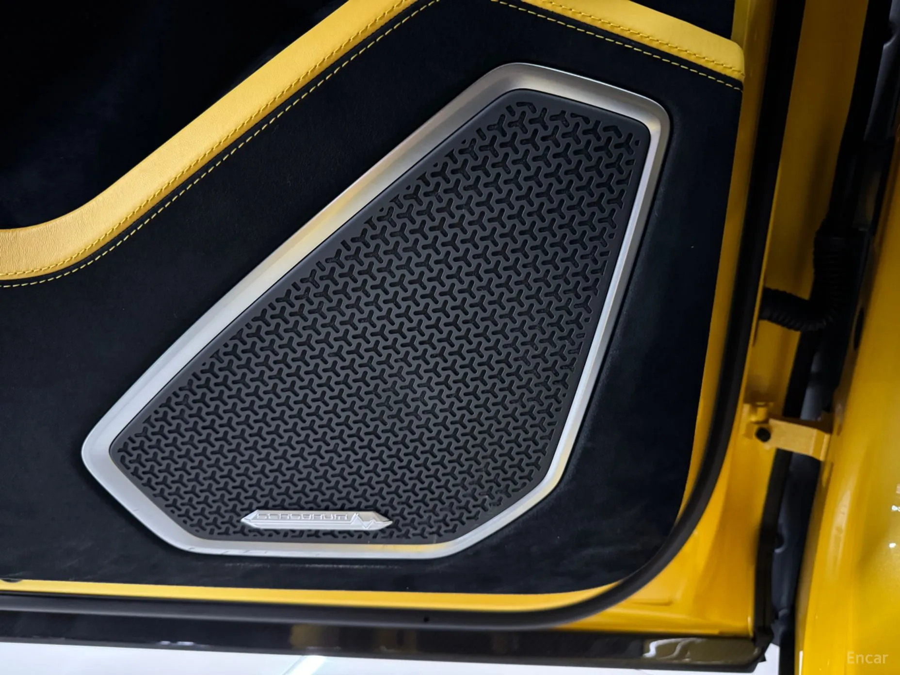 Lamborghini Urus превью 13