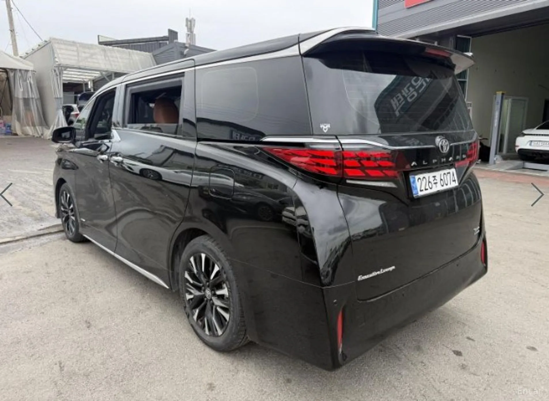 Toyota Alphard 4th Generation превью 3