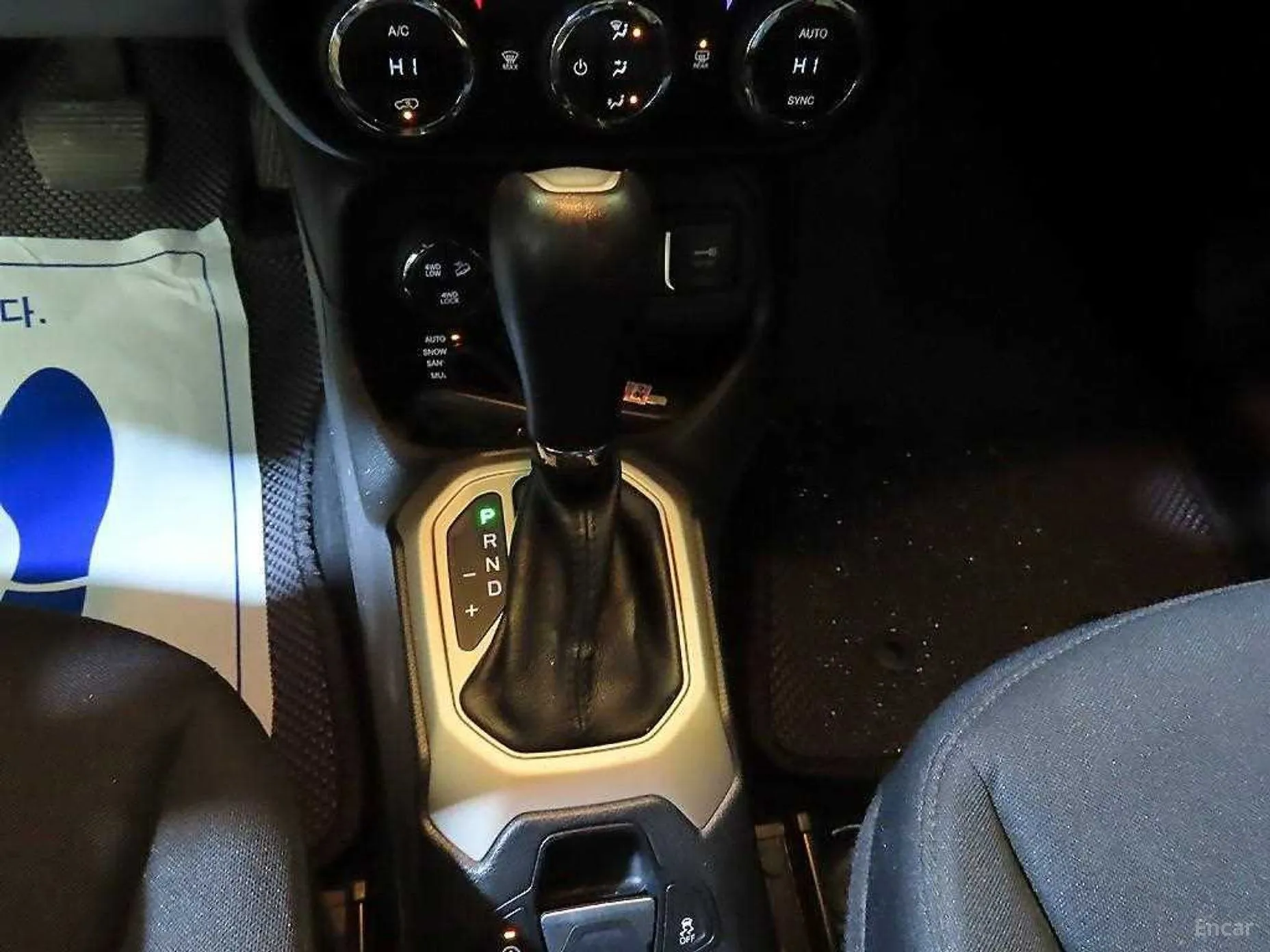 Jeep Renegade превью 12