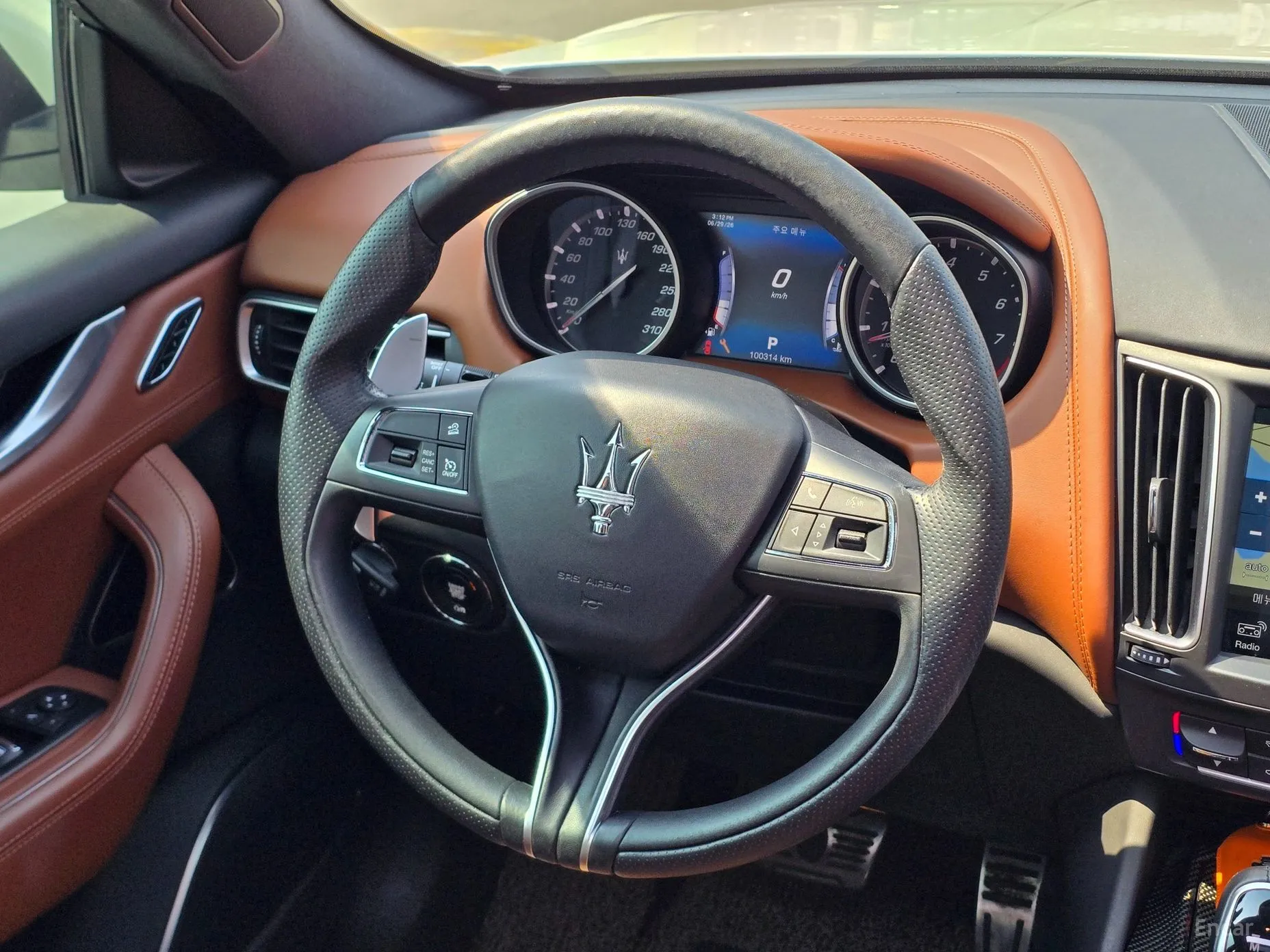 Maserati Levante превью 11