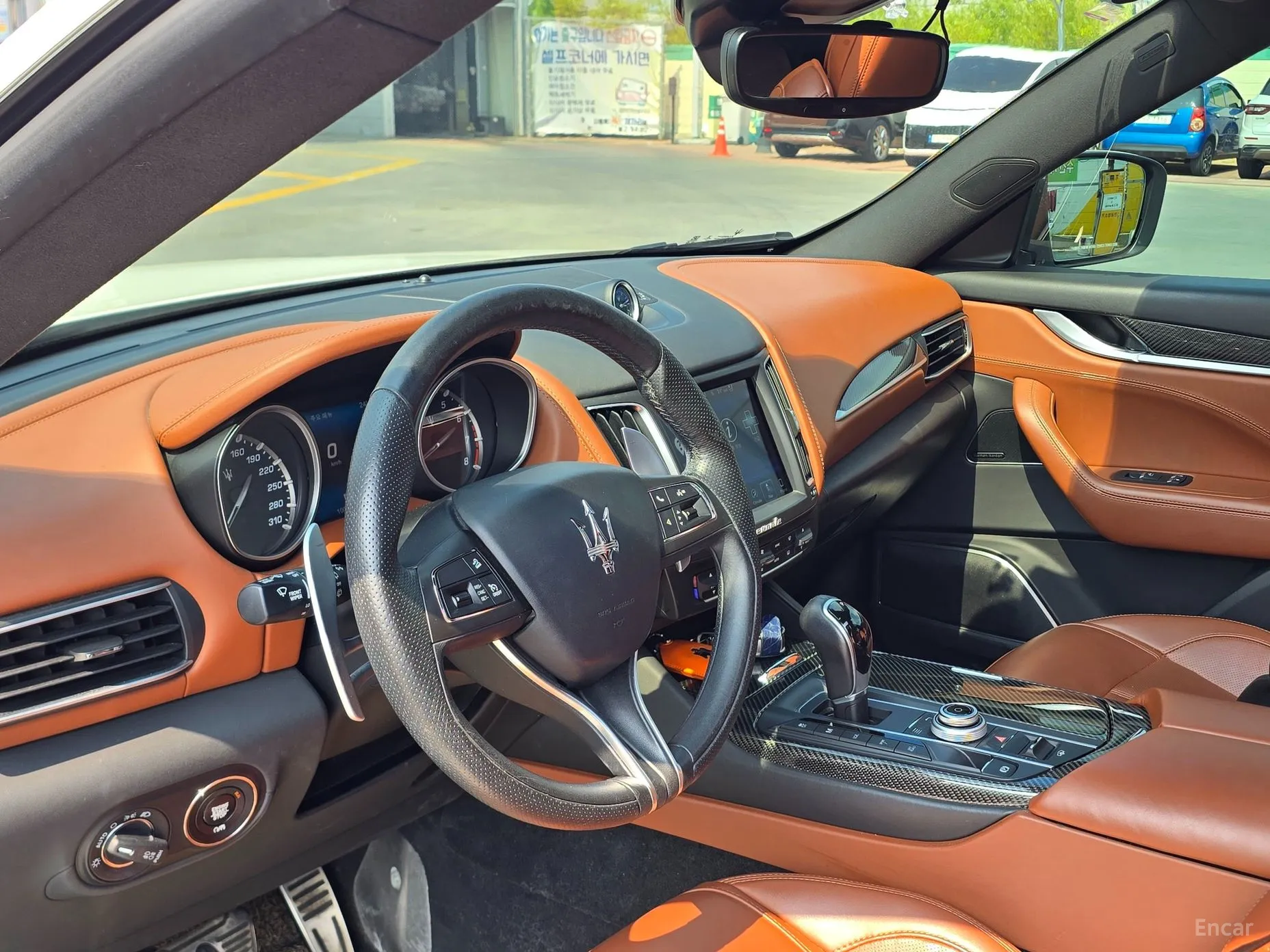 Maserati Levante превью 7