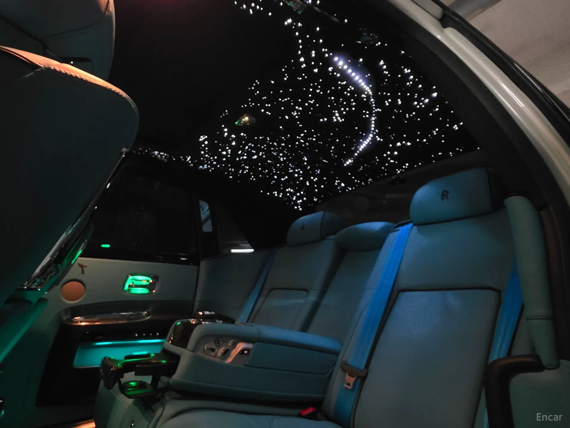 Rolls-Royce Ghost превью 11
