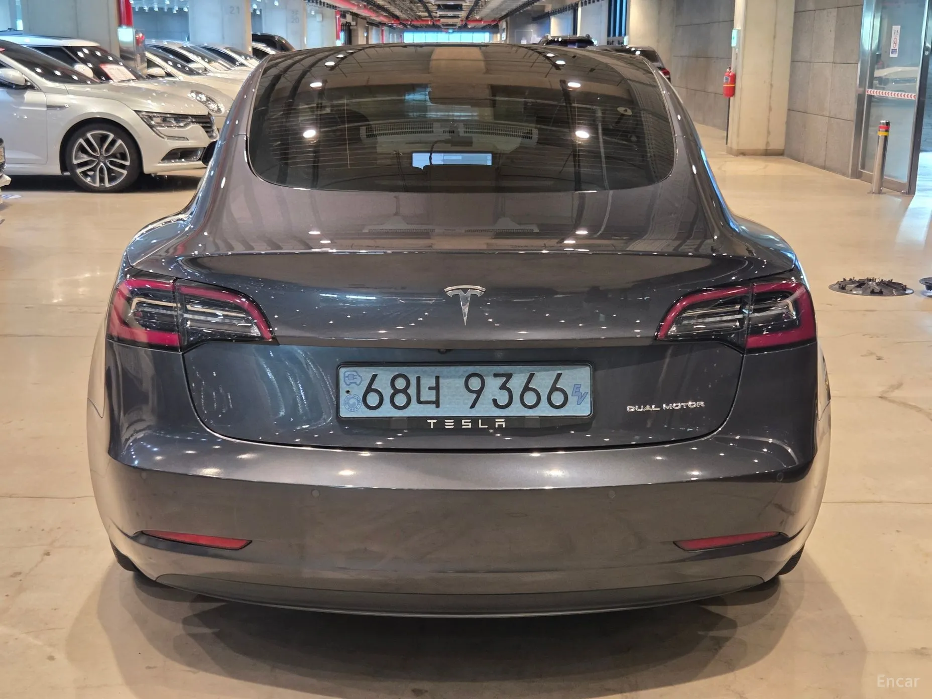 Tesla Model 3 превью 4