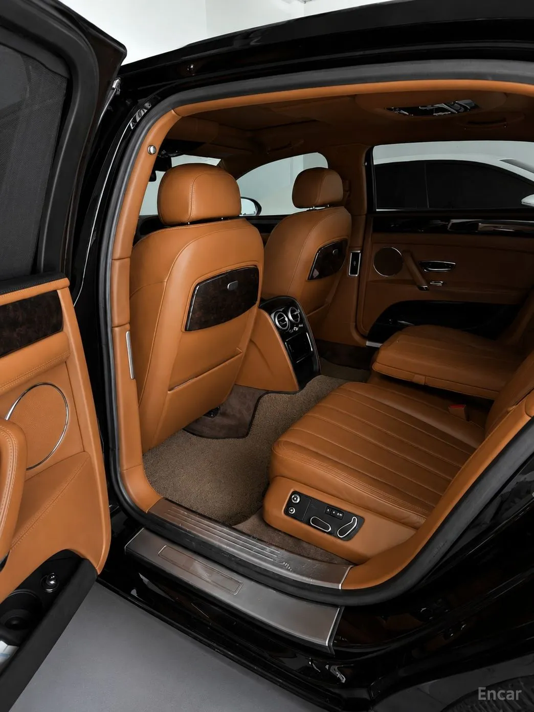 Bentley Flying Spur 2nd Generation превью 8