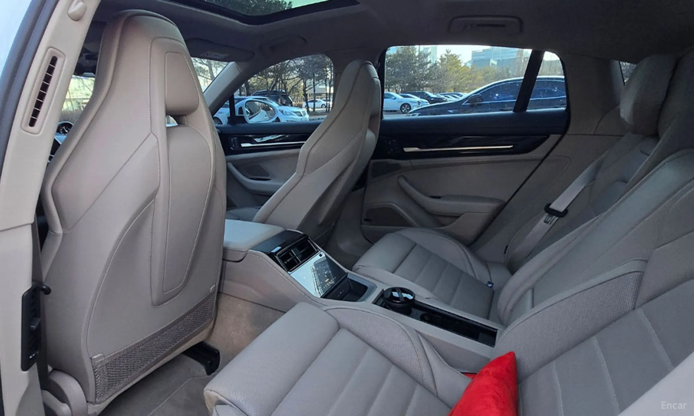 Porsche Panamera (976) превью 18