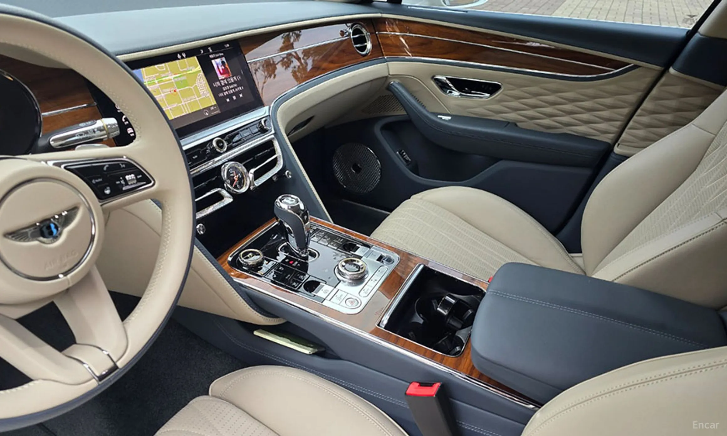Bentley Flying Spur 3rd Generation превью 8