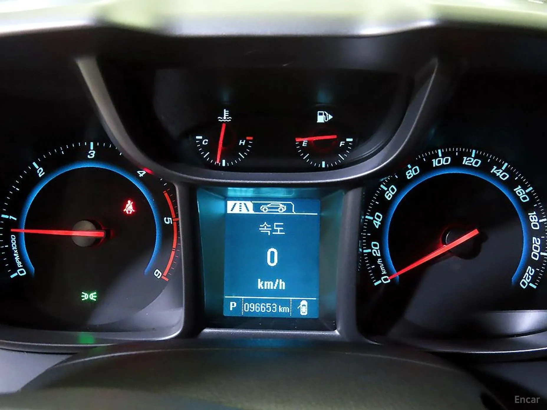 Chevrolet (GM Daewoo) Orlando превью 9
