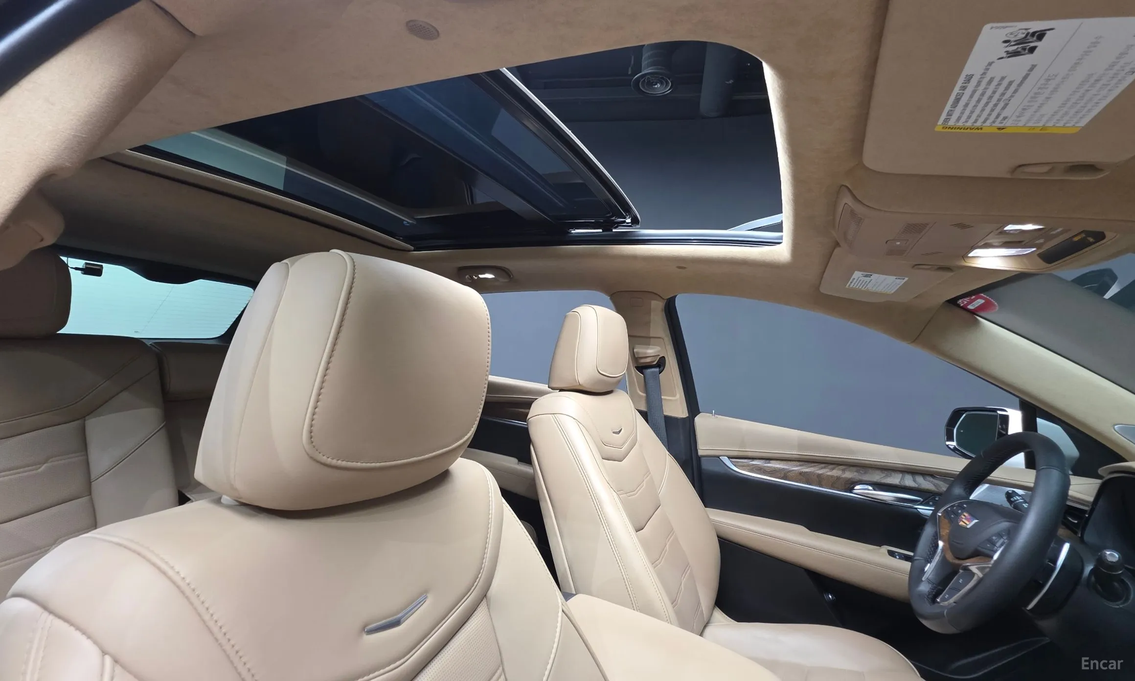 Cadillac XT5 превью 20