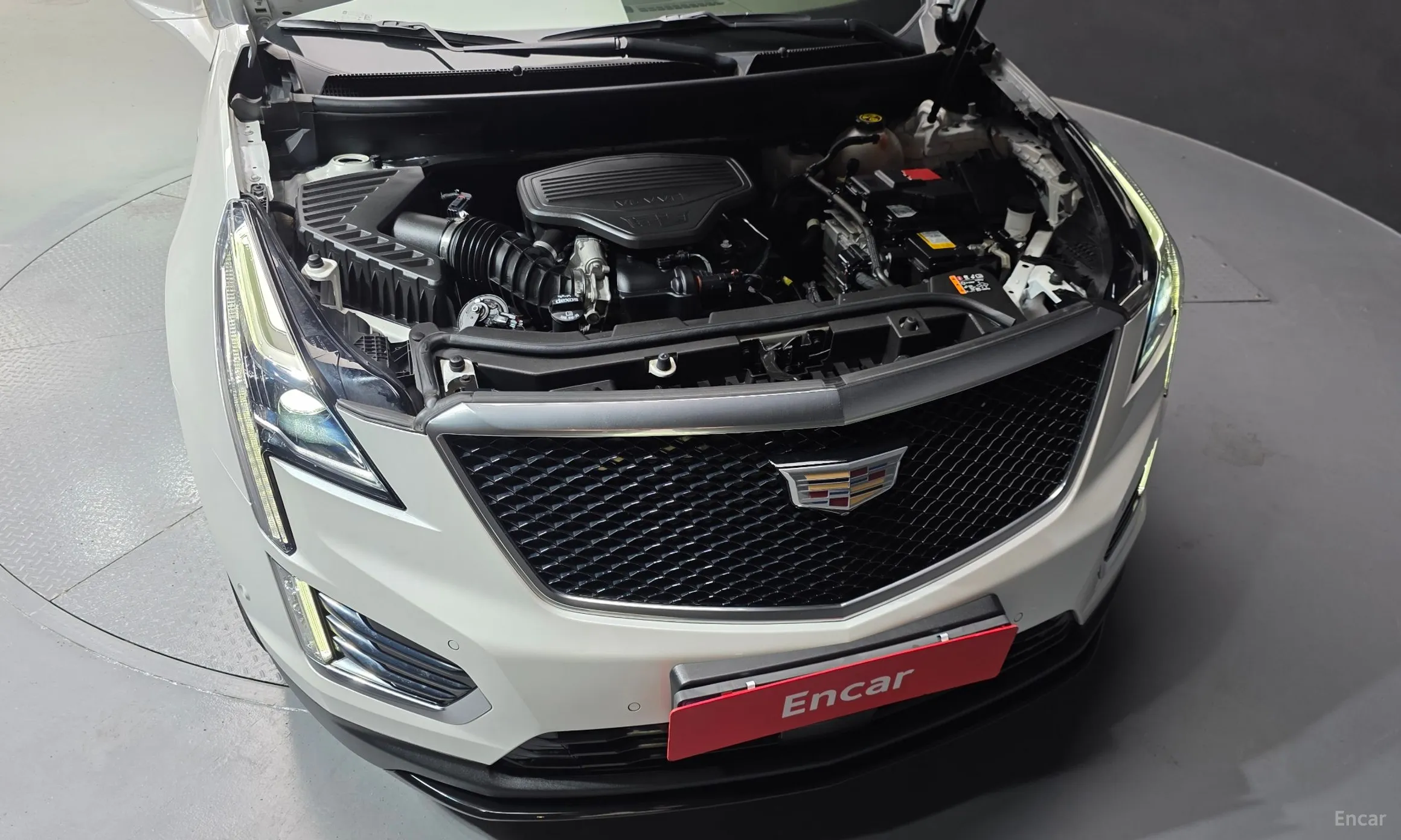 Cadillac XT5 превью 6