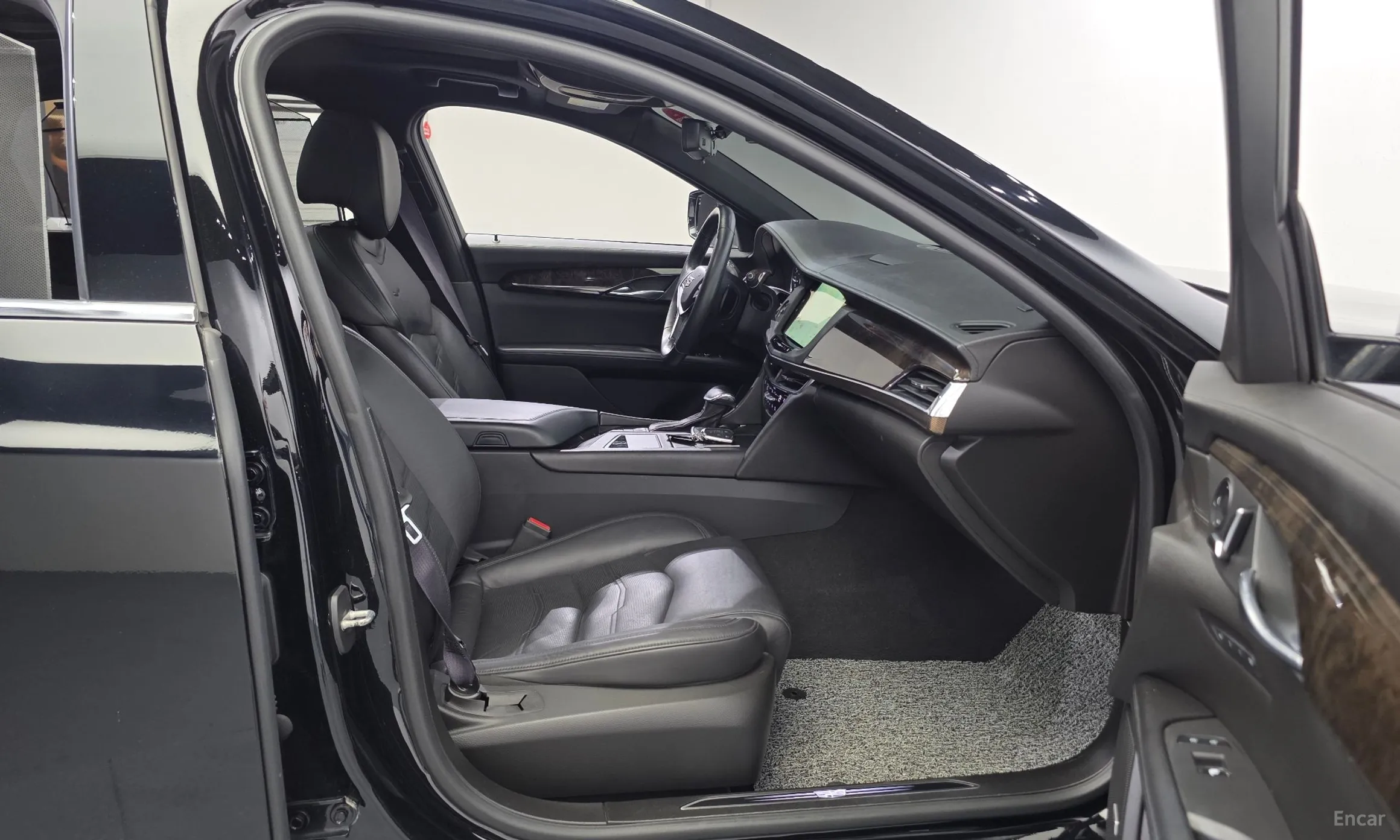 Cadillac CT6 превью 12
