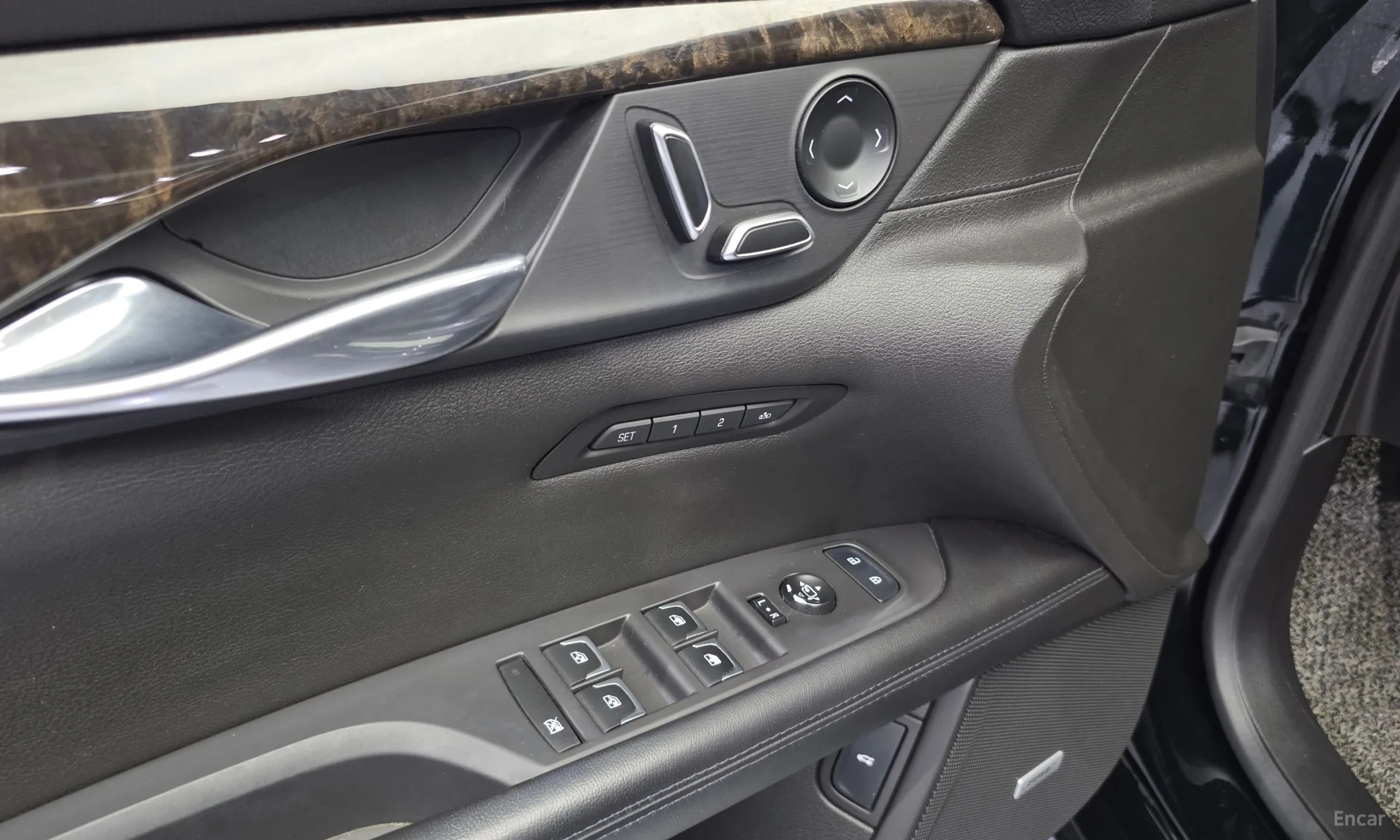Cadillac CT6 превью 13