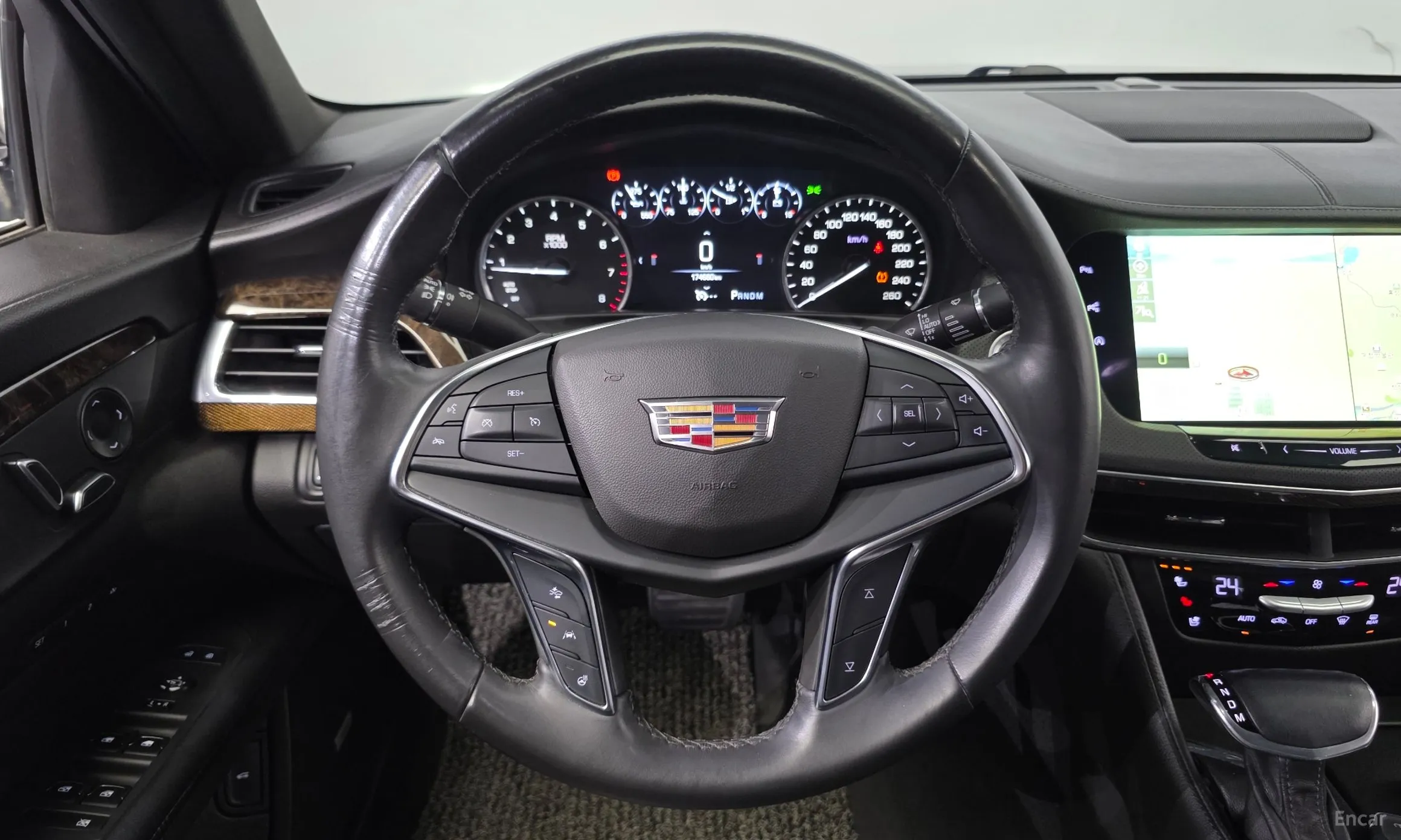 Cadillac CT6 превью 14