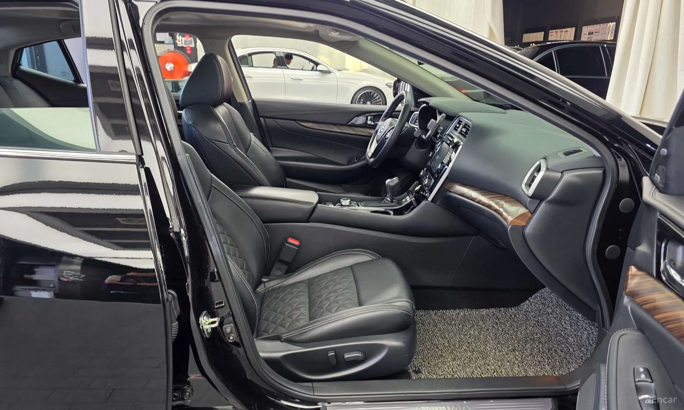 Nissan Maxima (A36) превью 11