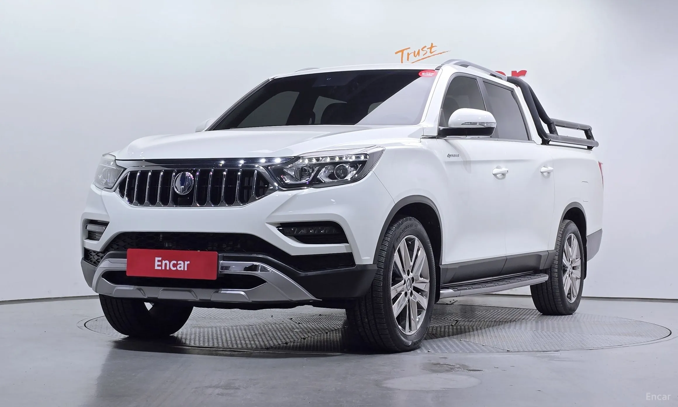 Rexton Sports Khan