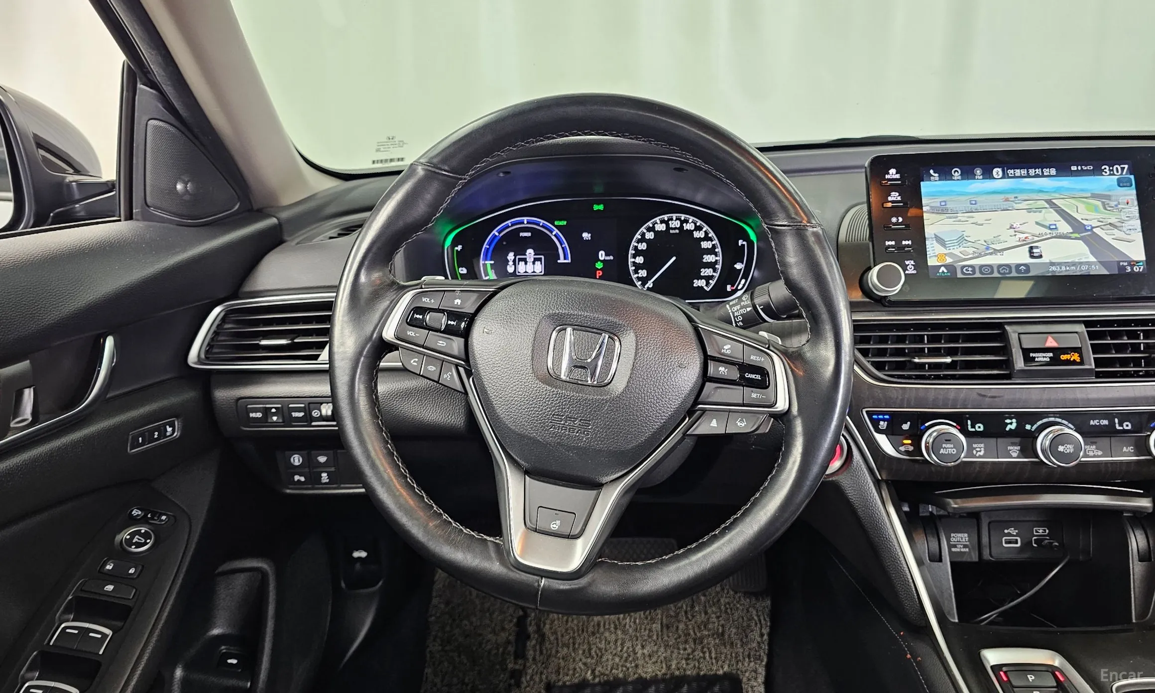 Honda Accord 10th Generation превью 13