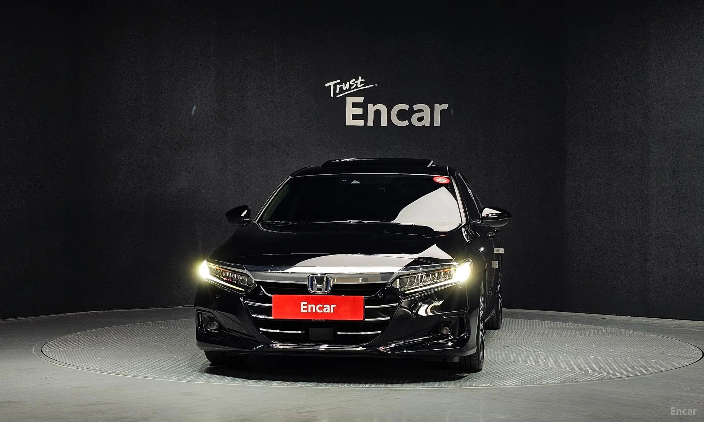 Honda Accord 10th Generation превью 3