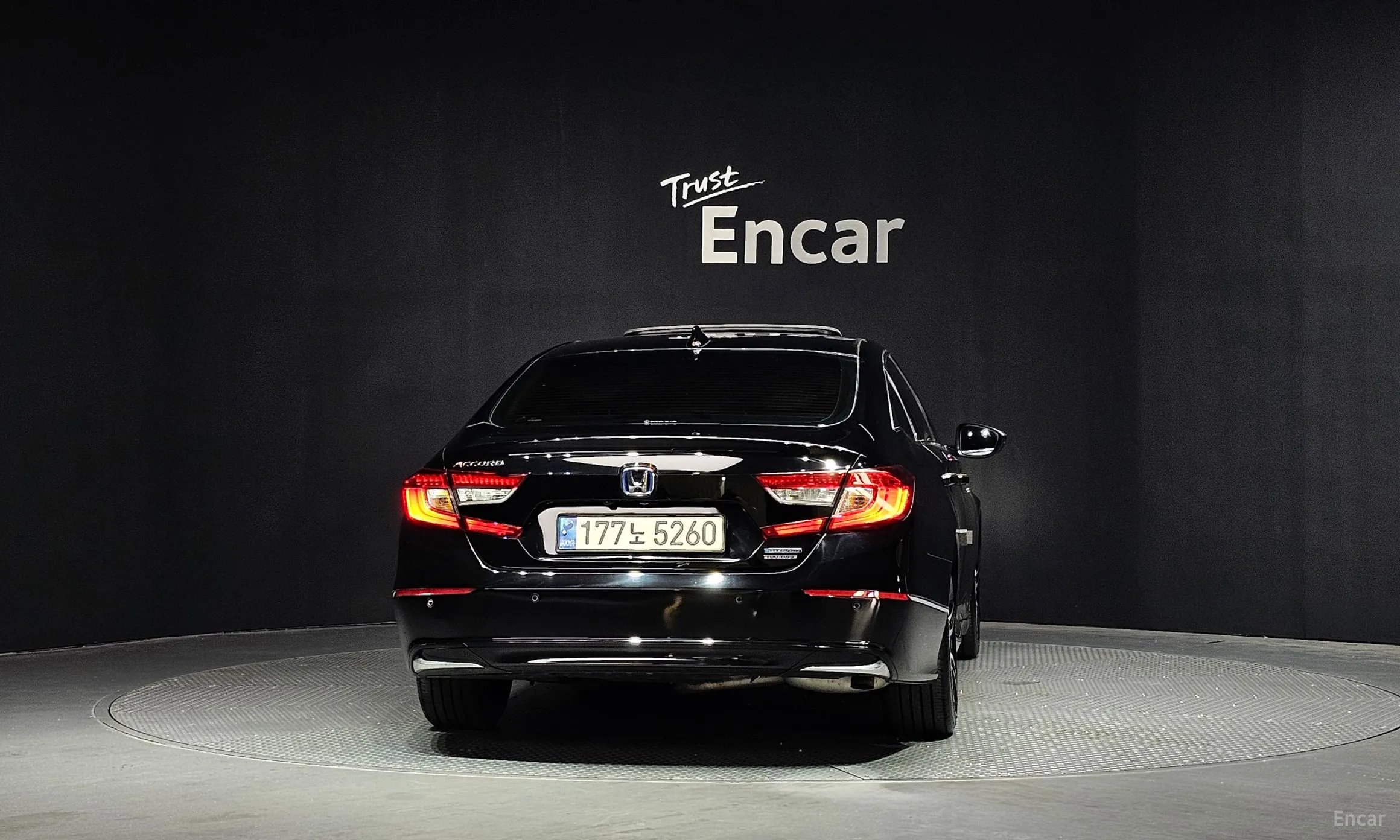 Honda Accord 10th Generation превью 4