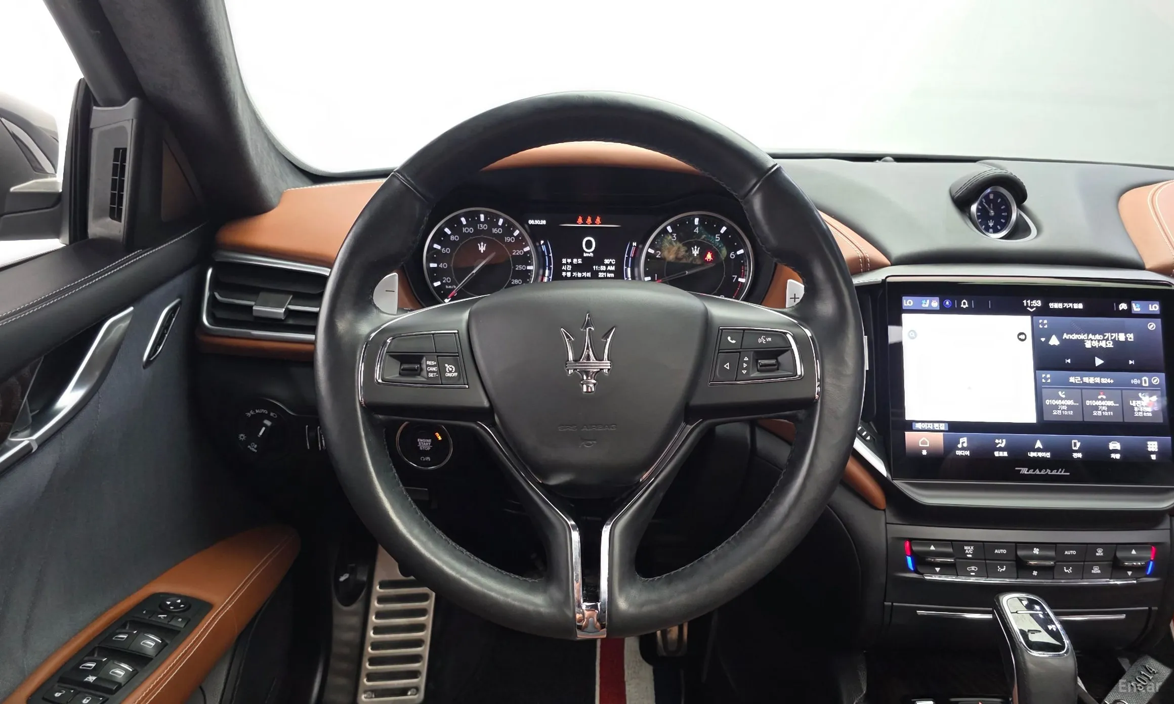 Maserati Ghibli превью 13