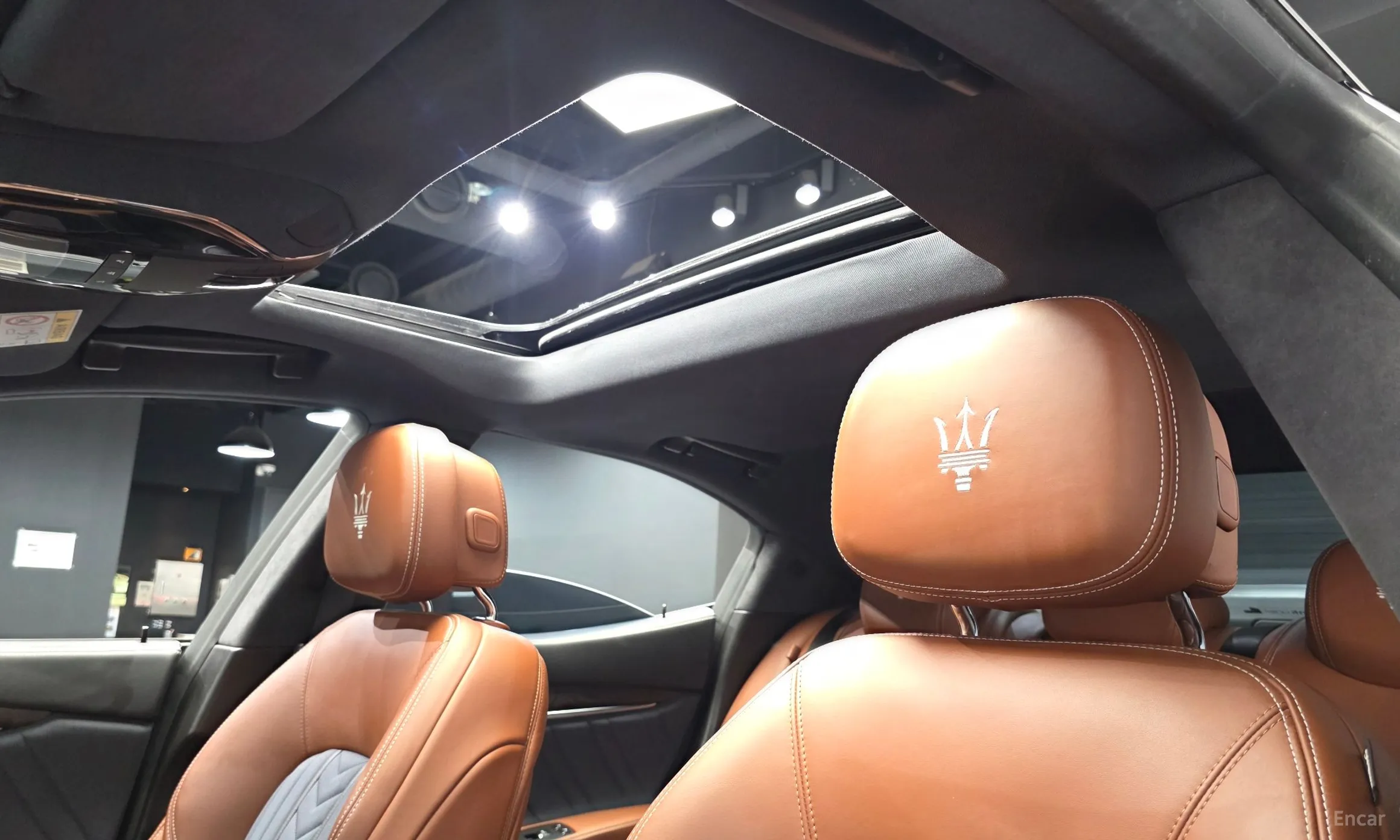 Maserati Ghibli превью 16