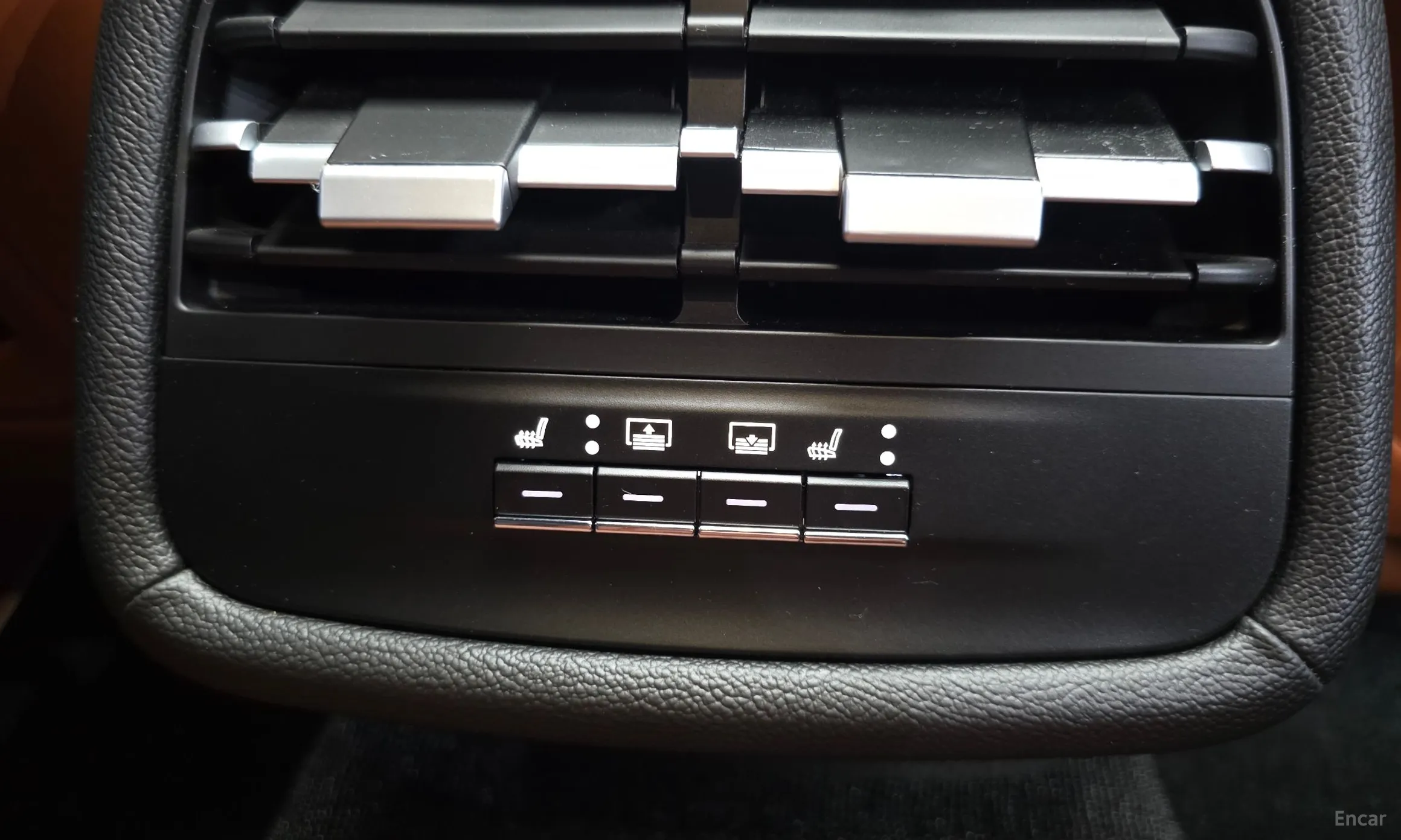 Maserati Ghibli превью 20