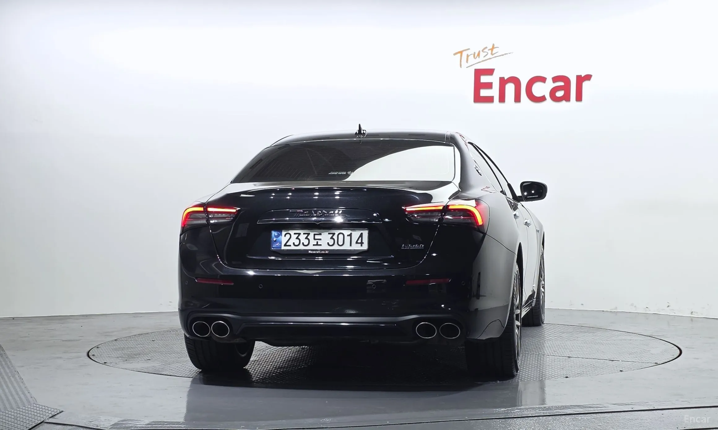 Maserati Ghibli превью 4