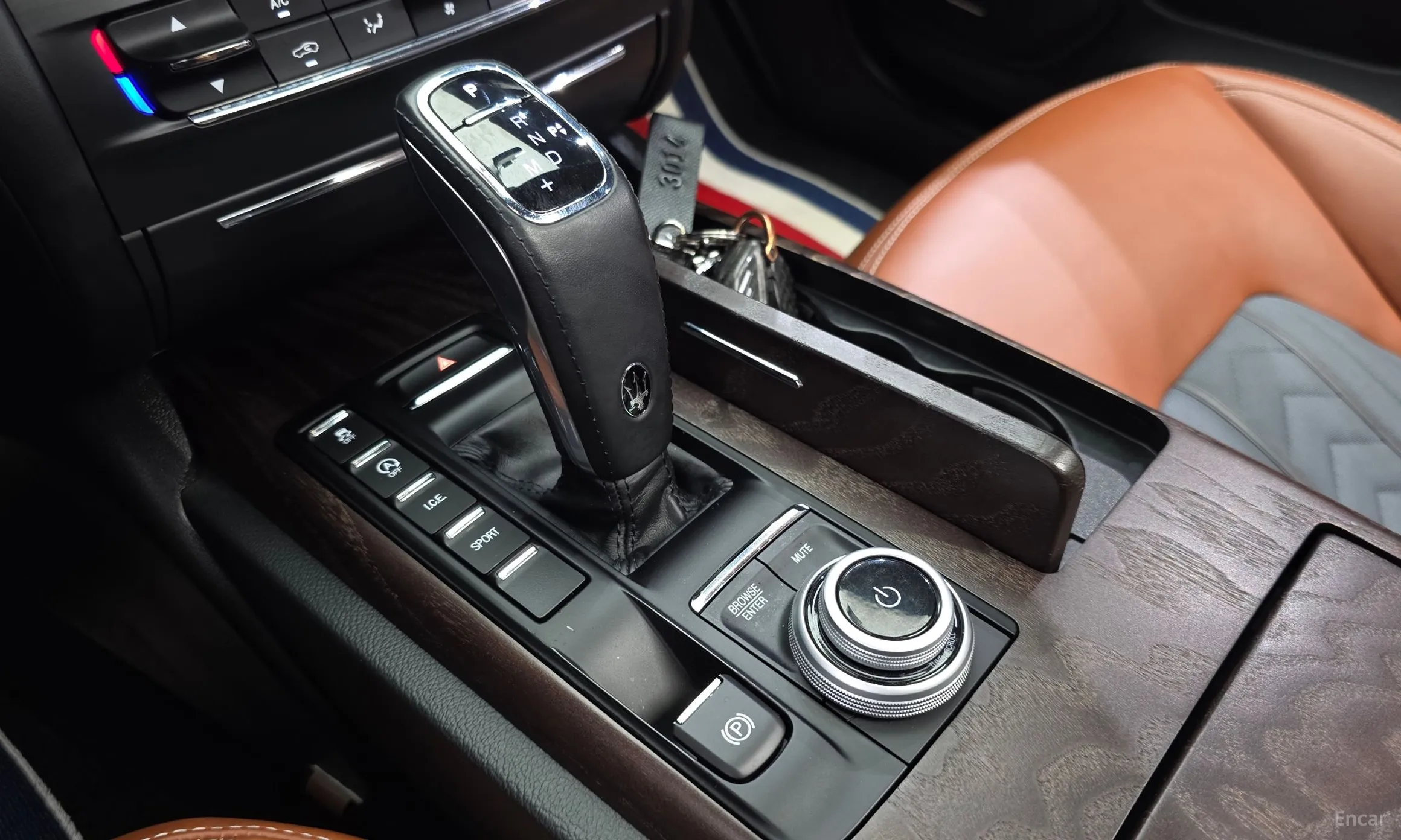 Maserati Ghibli превью 9