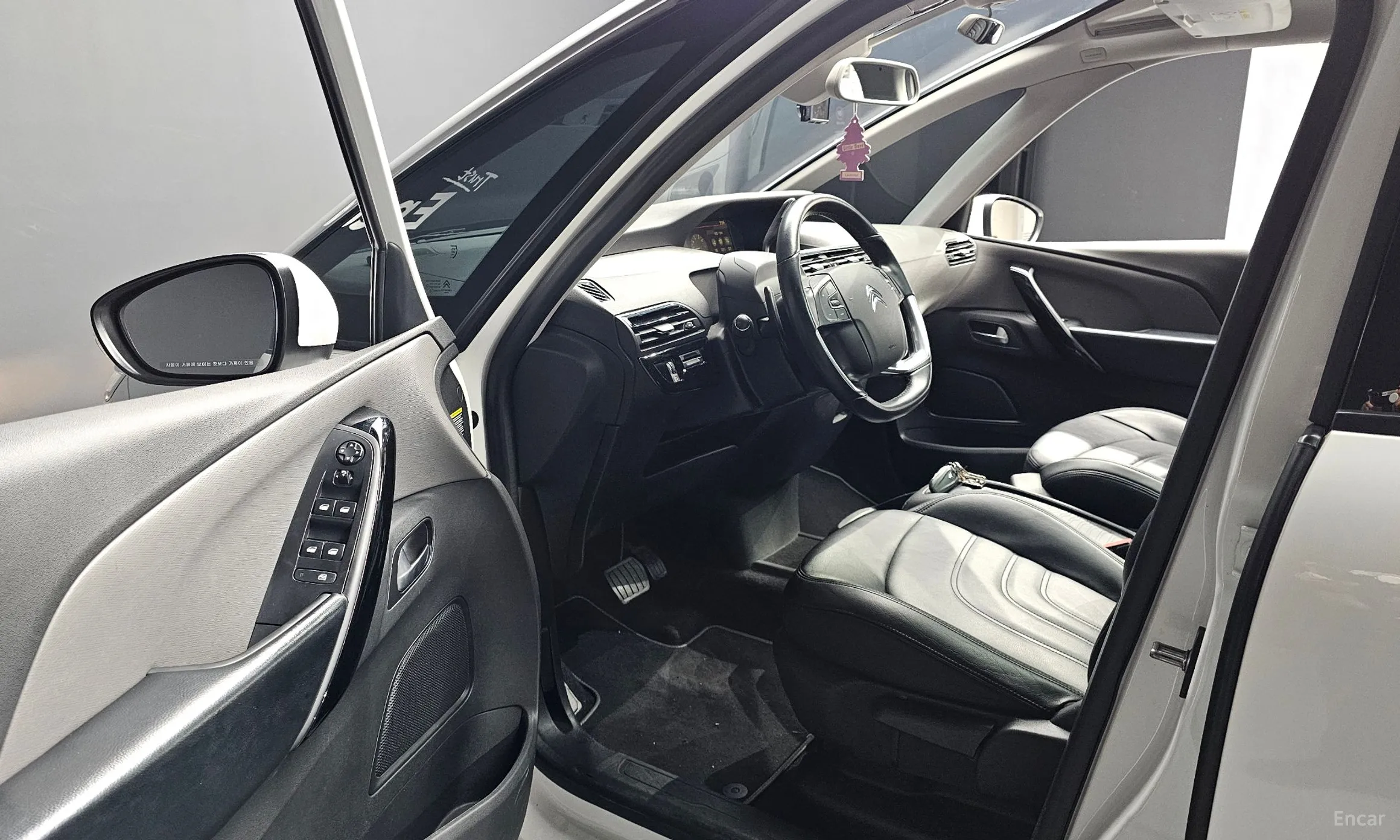 Citroën/DS Grand C4 Picasso превью 10