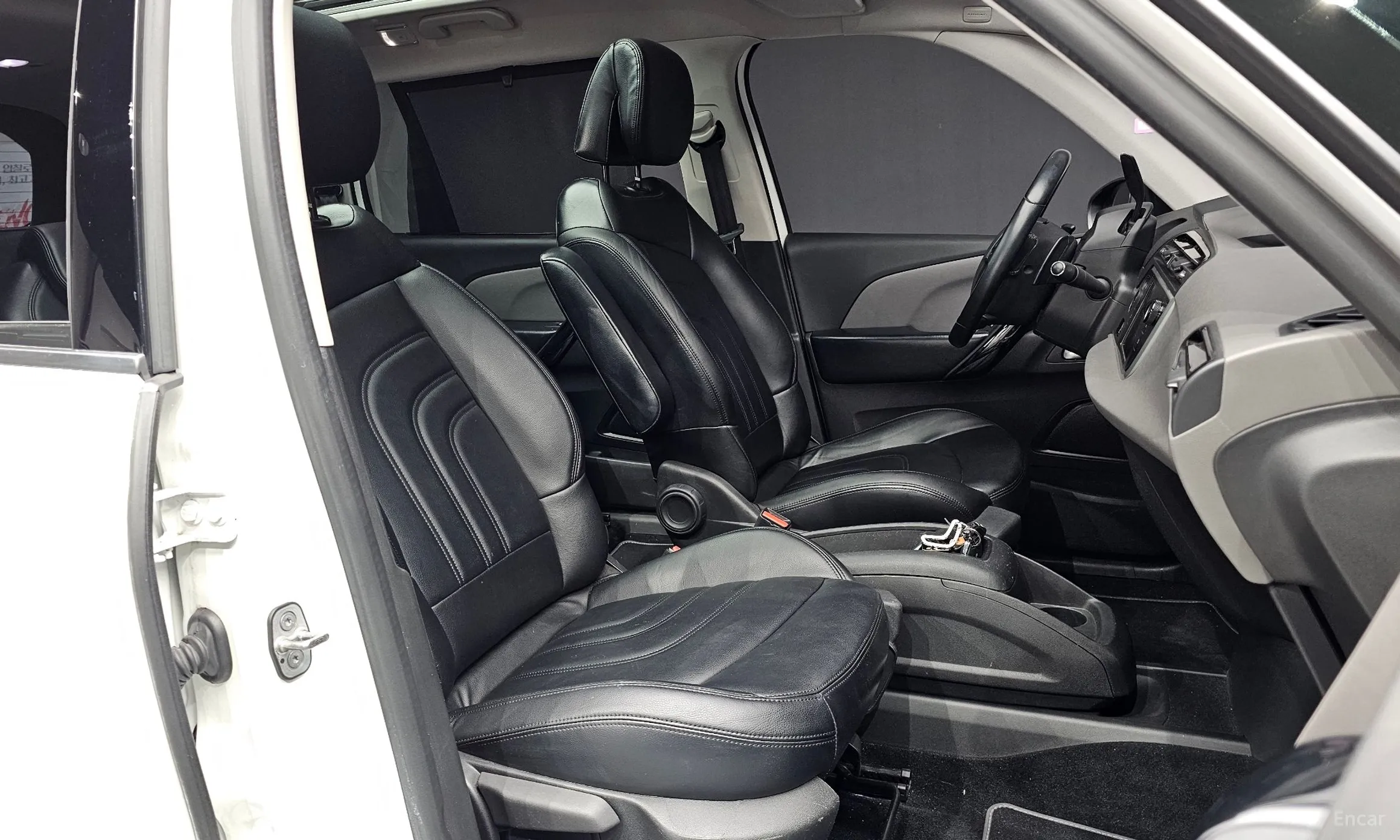 Citroën/DS Grand C4 Picasso превью 11