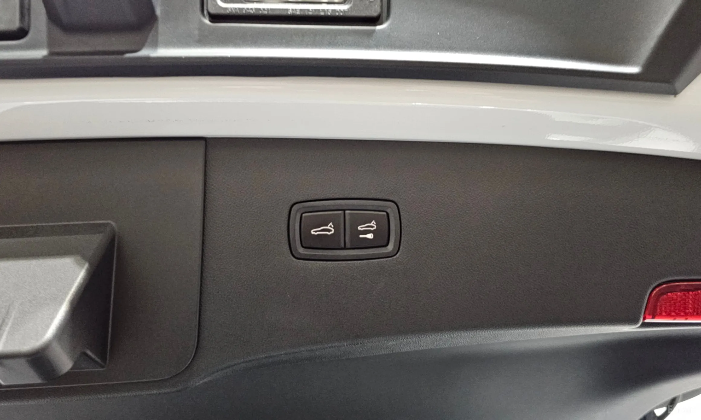 Porsche Cayenne (PO536) превью 16