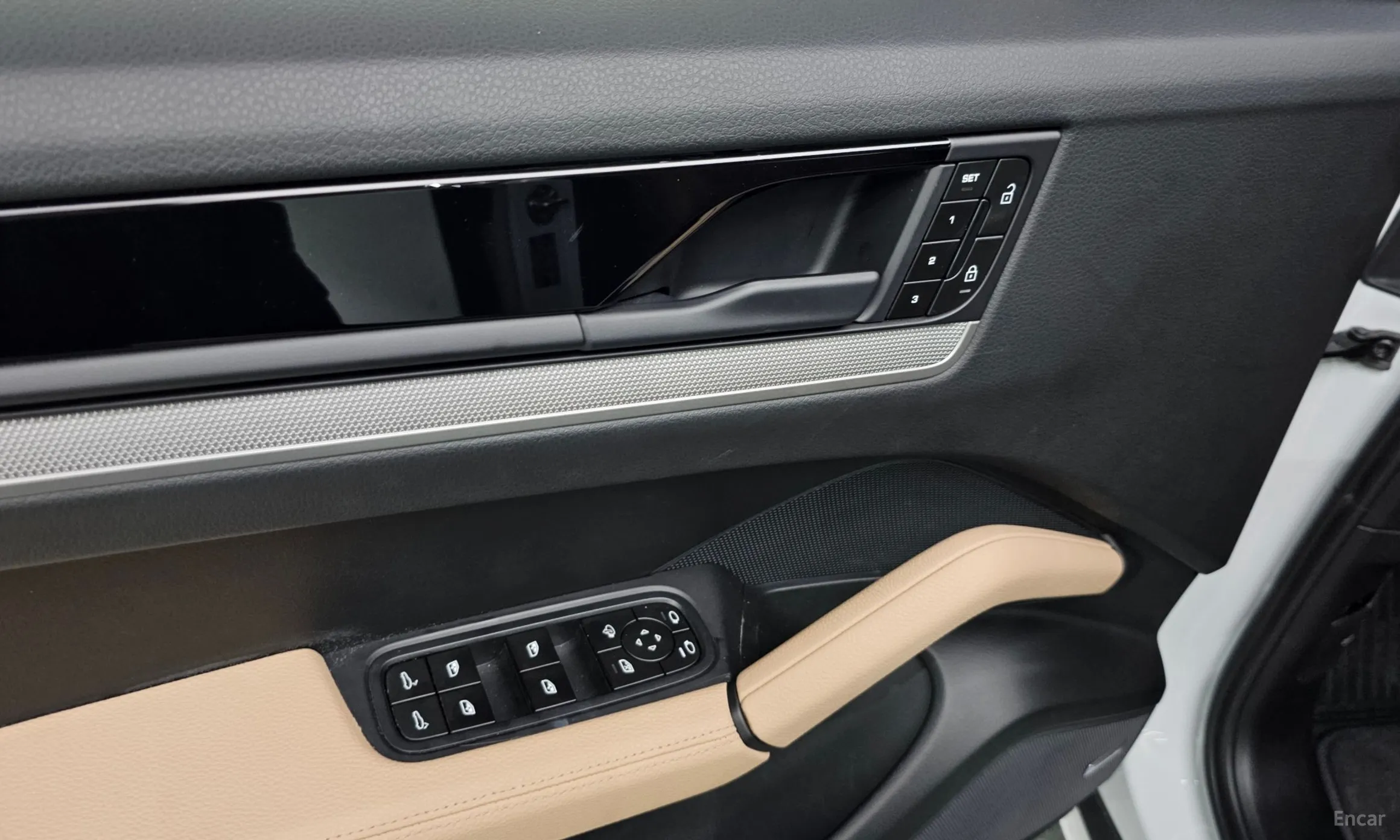 Porsche Cayenne (PO536) превью 18