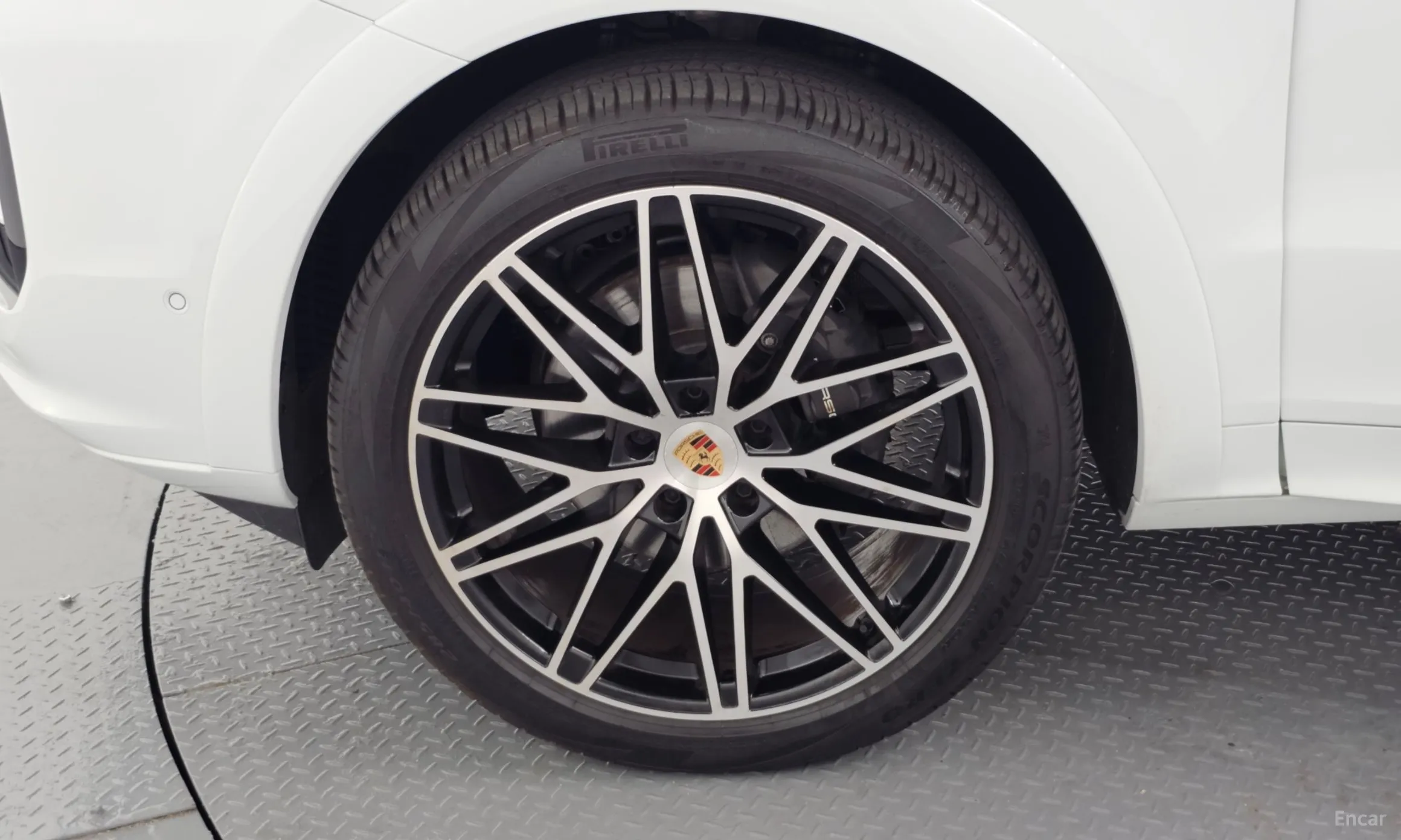 Porsche Cayenne (PO536) превью 5