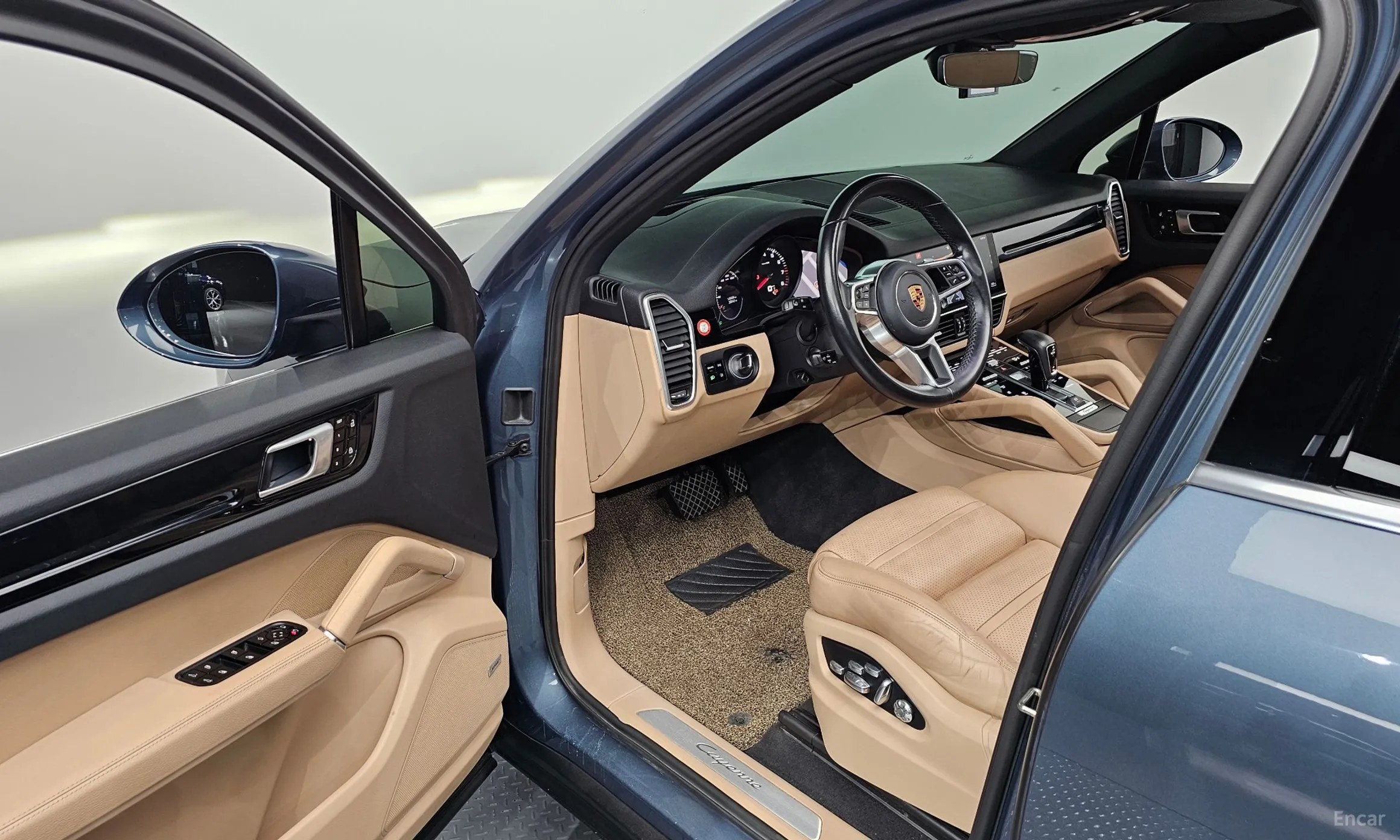 Porsche Cayenne (PO536) превью 10
