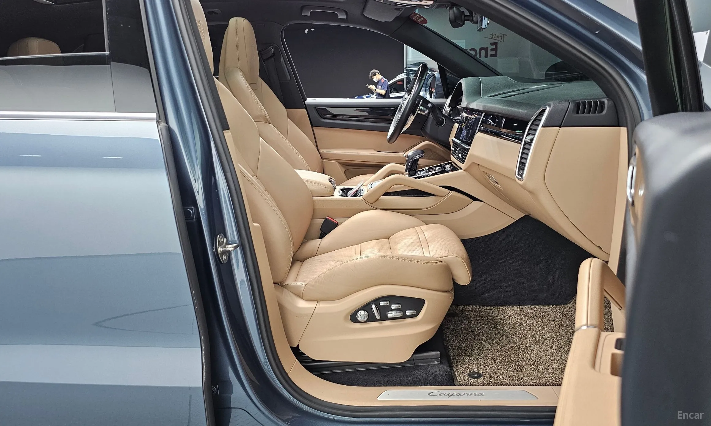 Porsche Cayenne (PO536) превью 11