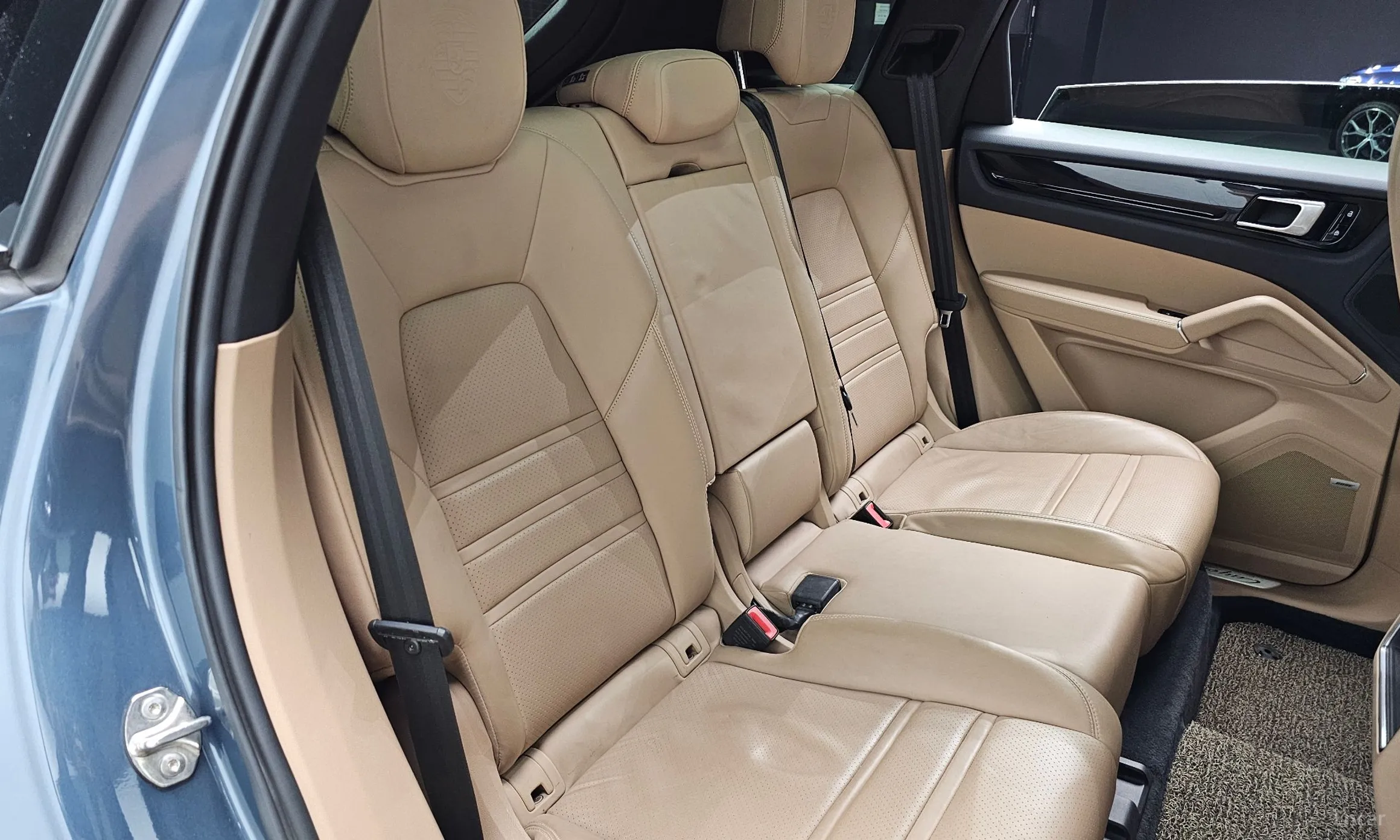 Porsche Cayenne (PO536) превью 12