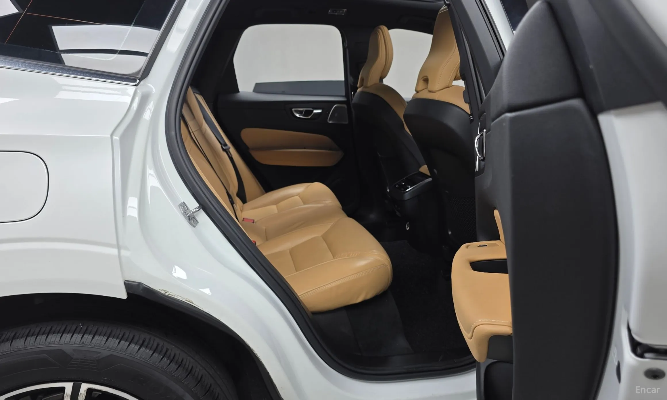 Volvo XC60 Gen 2 превью 12