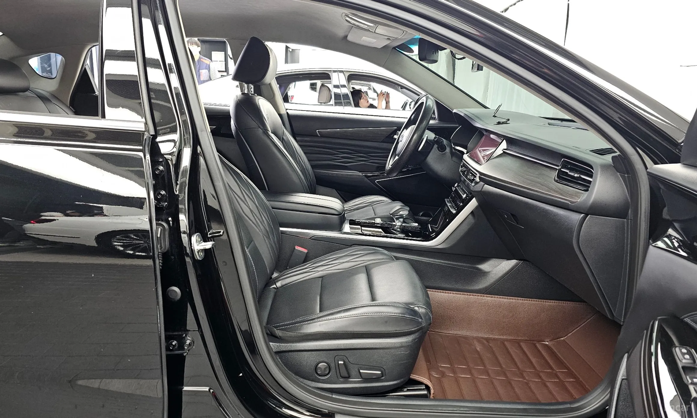 Kia K7 Premier превью 11