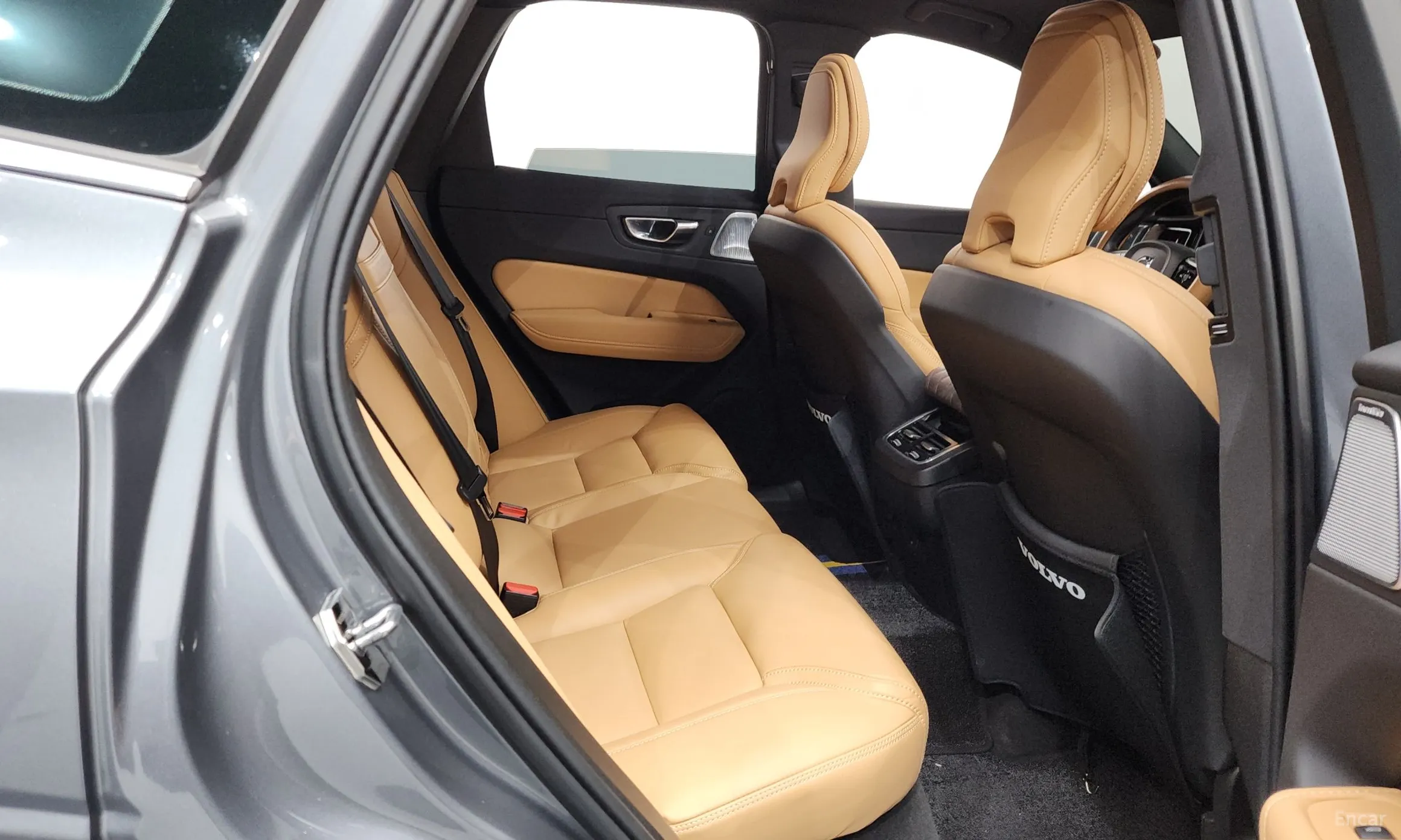 Volvo XC60 Gen 2 превью 11
