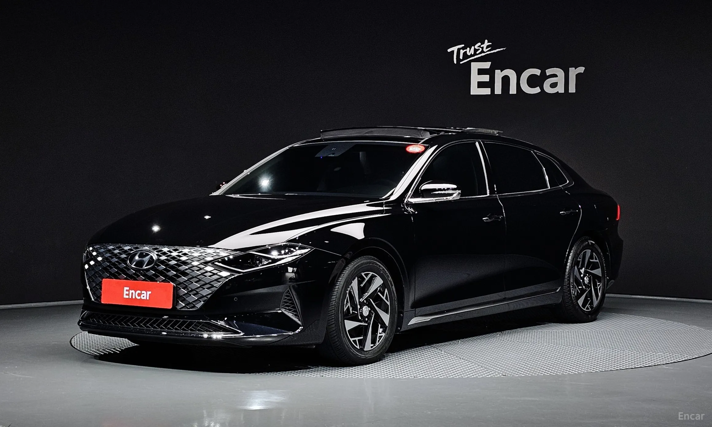 Hyundai Grandeur IG Hybrid