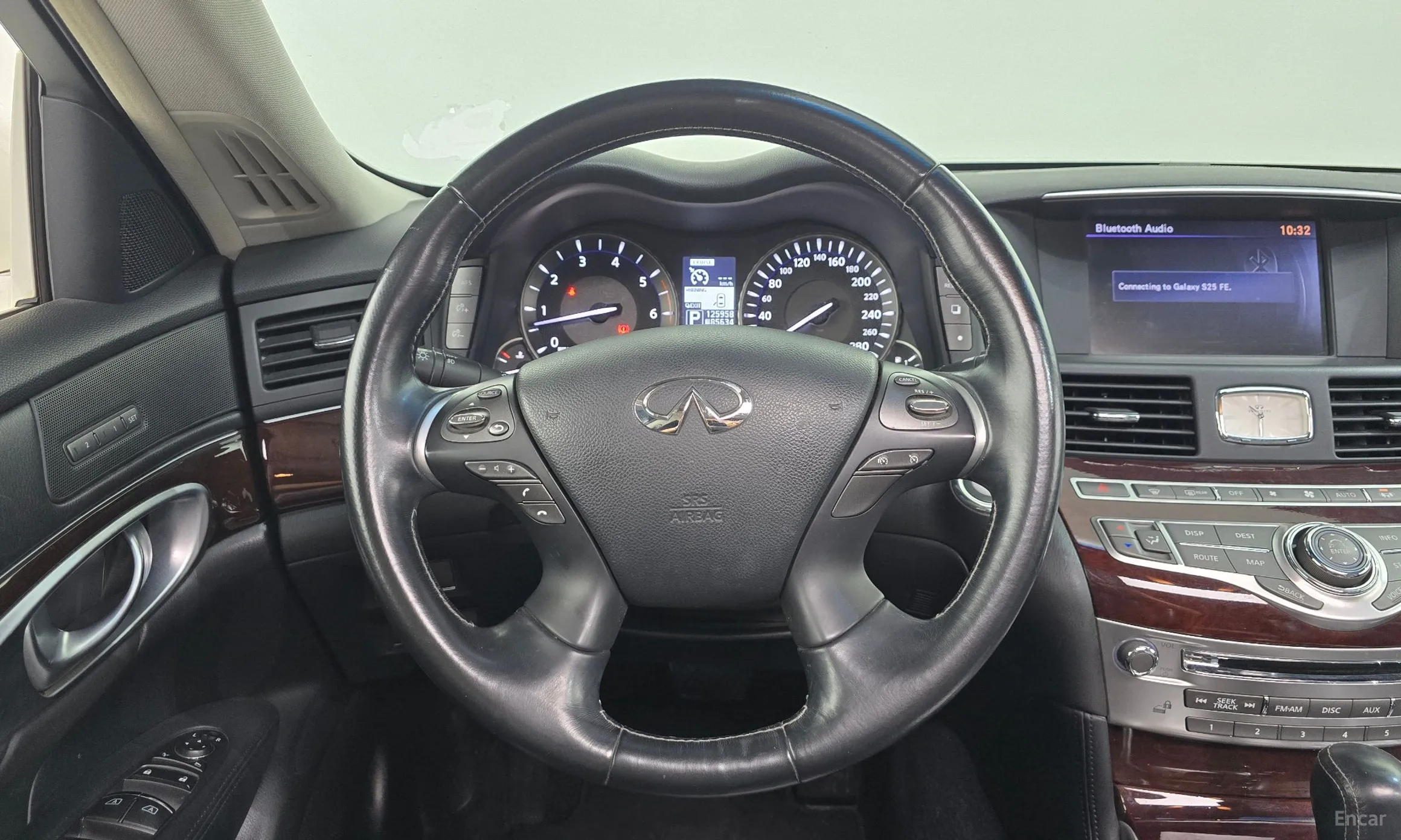 Infiniti M30d превью 14