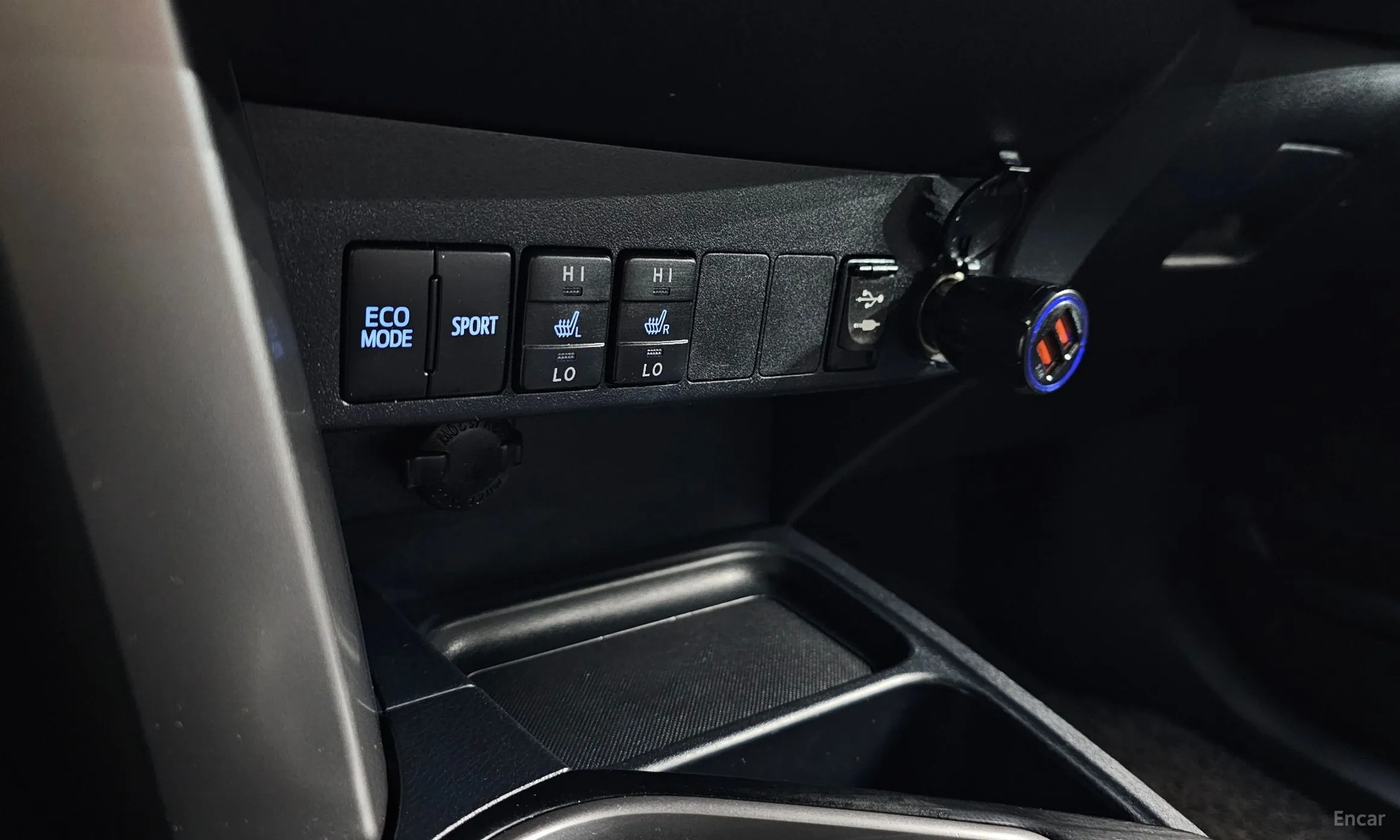 Toyota RAV4 превью 18