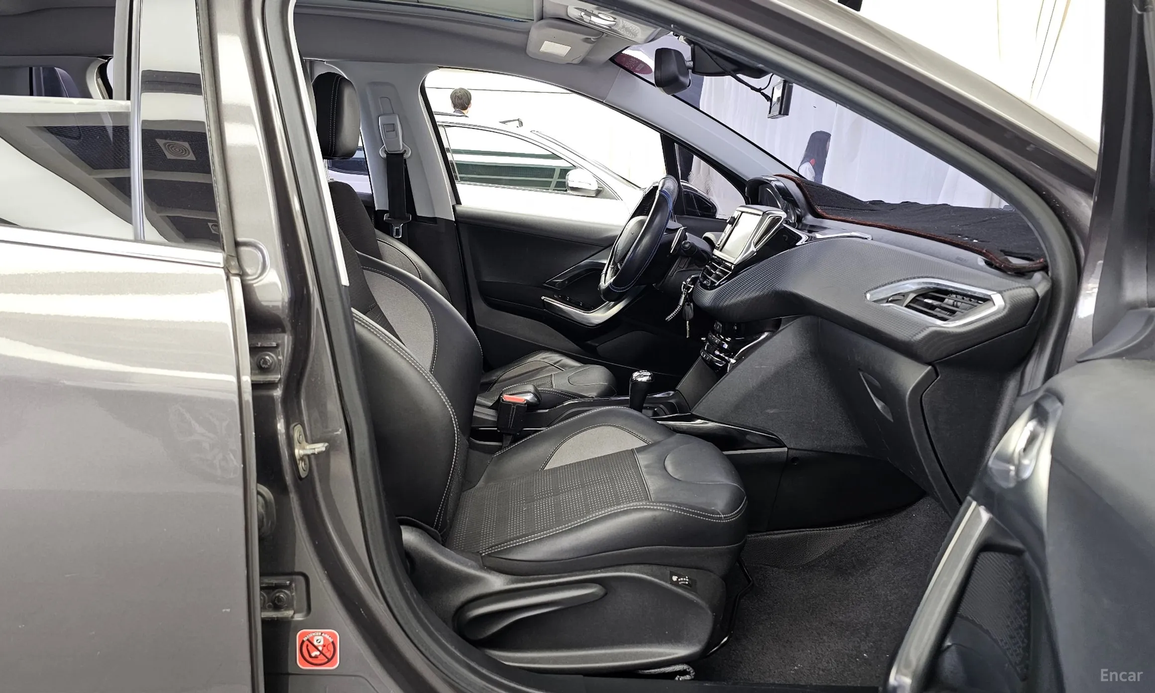 Peugeot 2008. превью 11