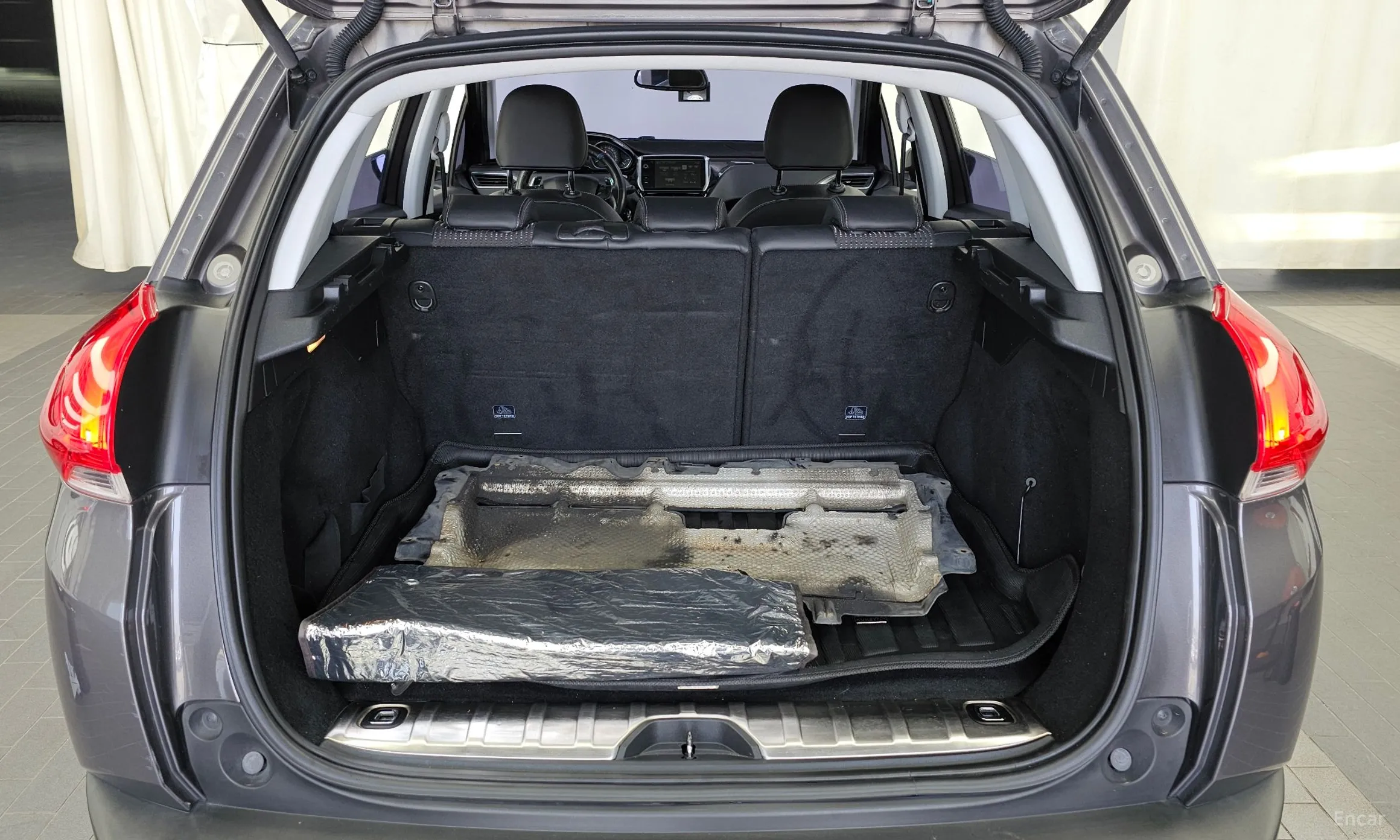 Peugeot 2008. превью 20