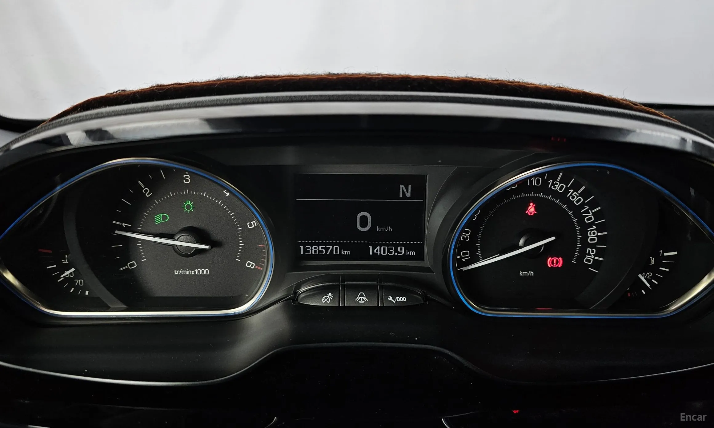 Peugeot 2008. превью 8