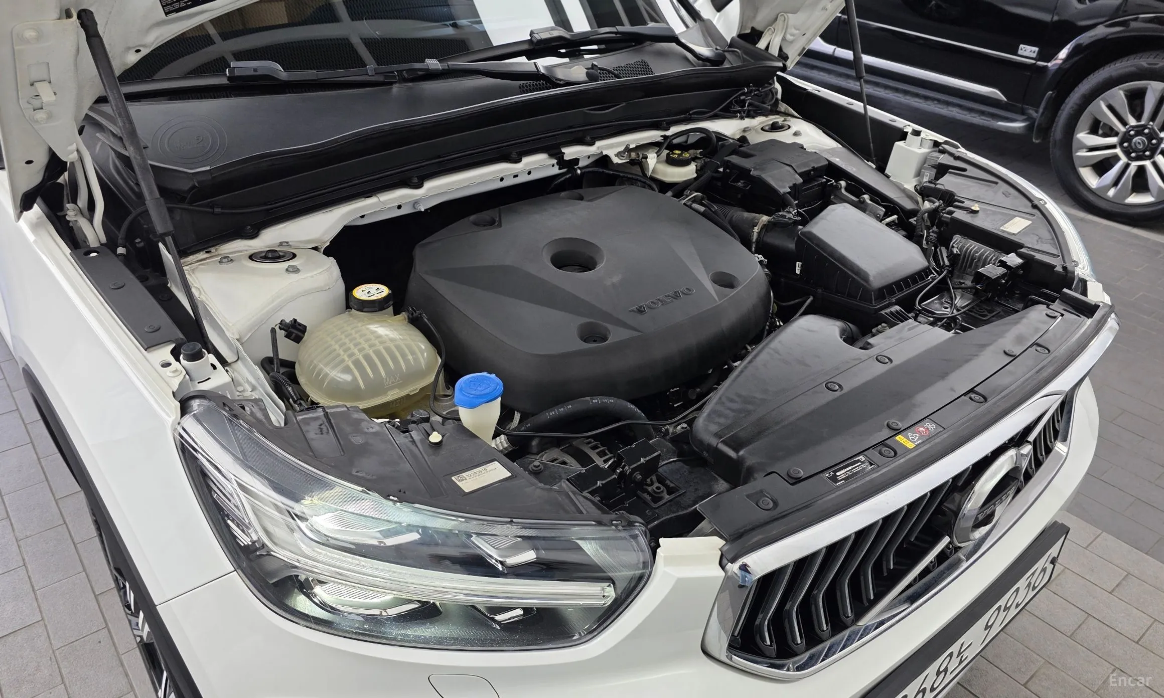 Volvo XC40 превью 6