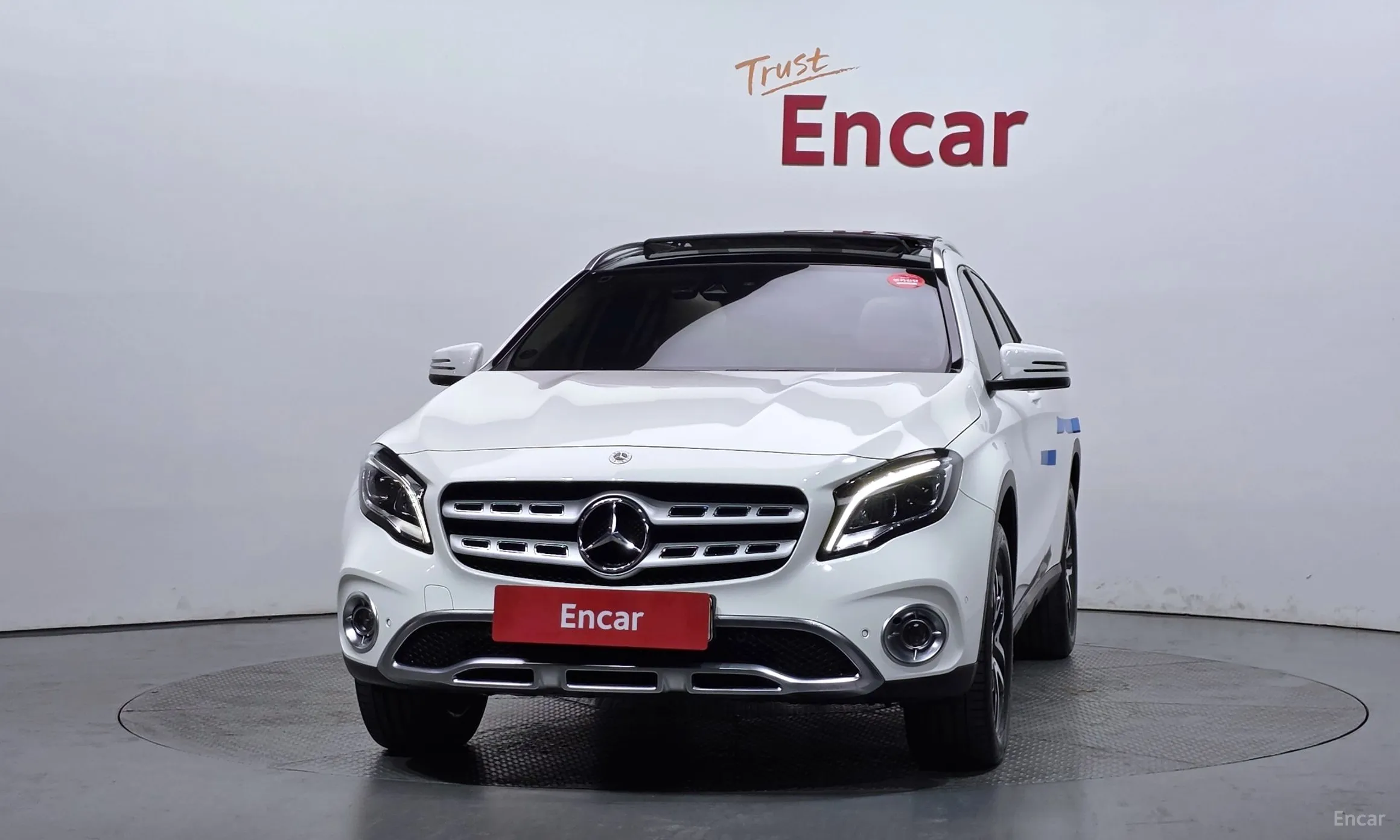 Mercedes Benz GLA-Class X156 превью 3