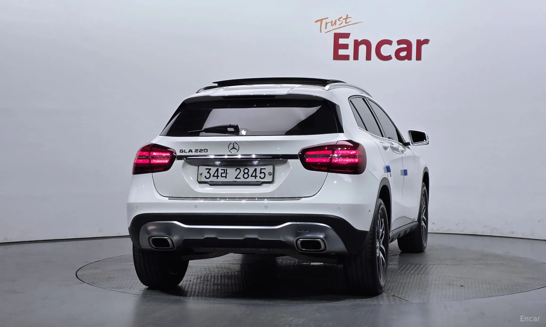 Mercedes Benz GLA-Class X156 превью 4