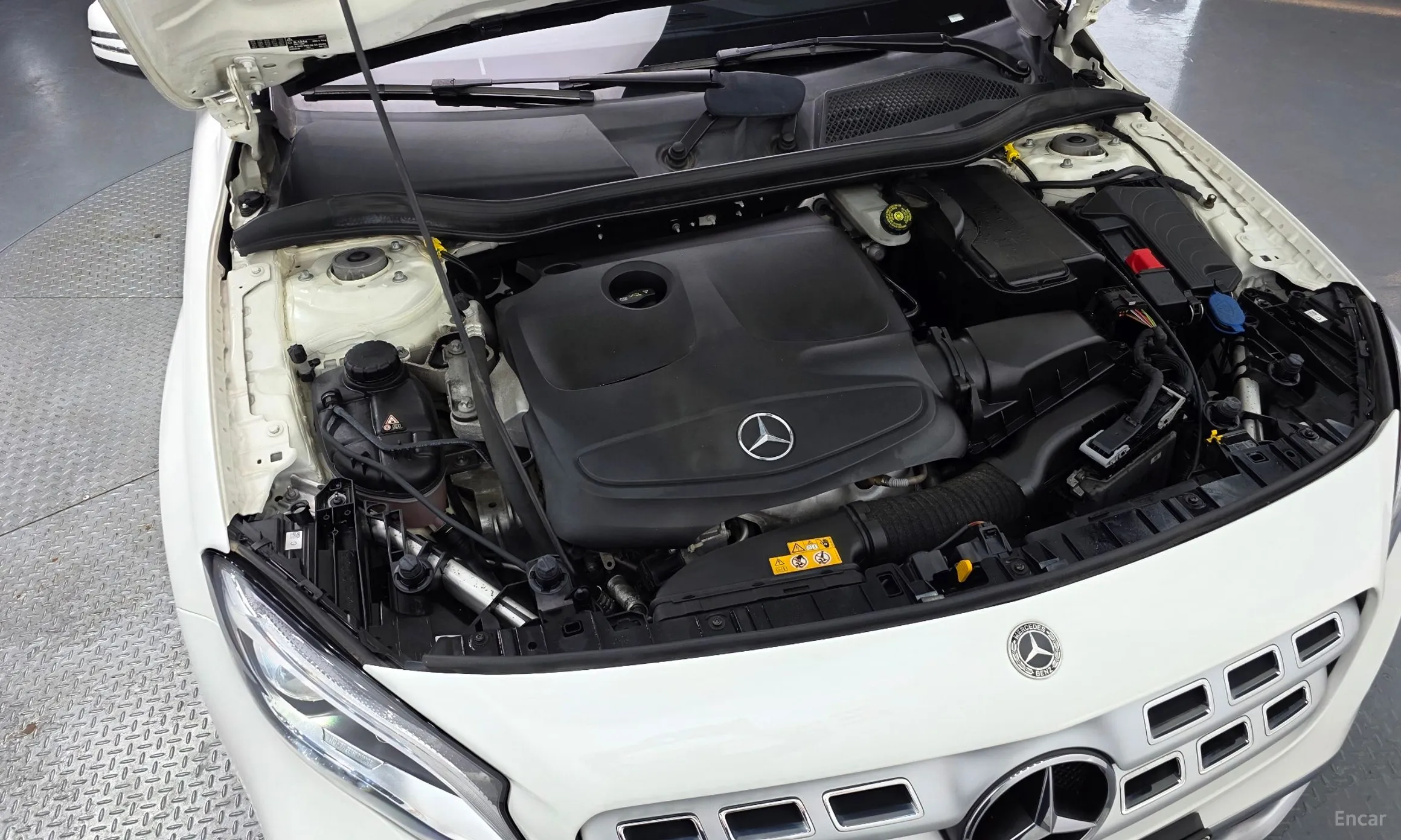 Mercedes Benz GLA-Class X156 превью 6
