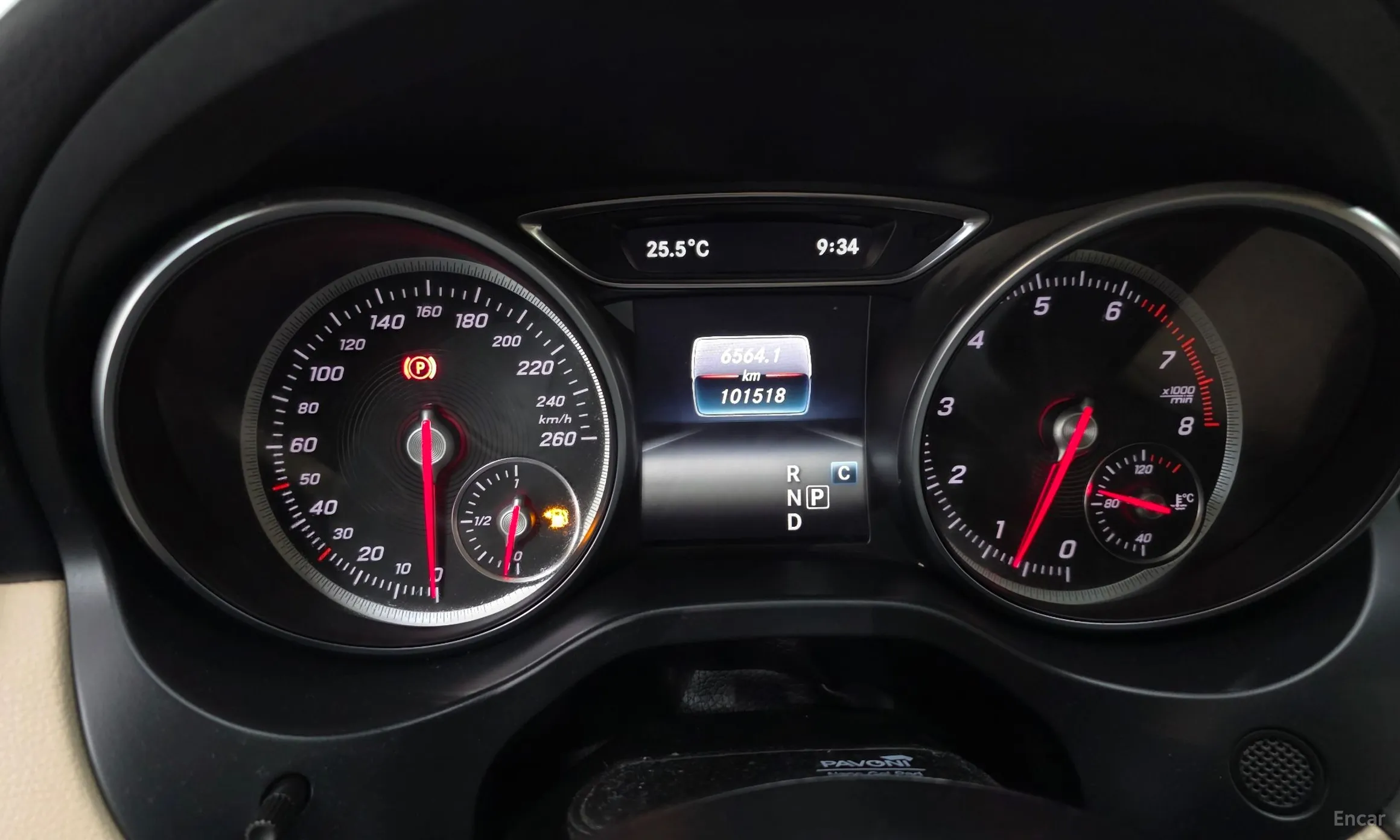 Mercedes Benz GLA-Class X156 превью 8